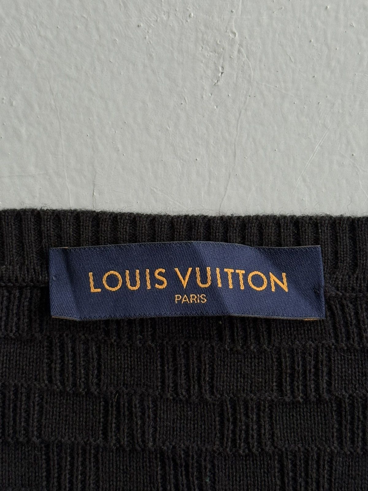 Louis Vuitton Louis Vuitton - Black Damier Crewneck Size US L / EU 52-54 / 3 - 8 Thumbnail