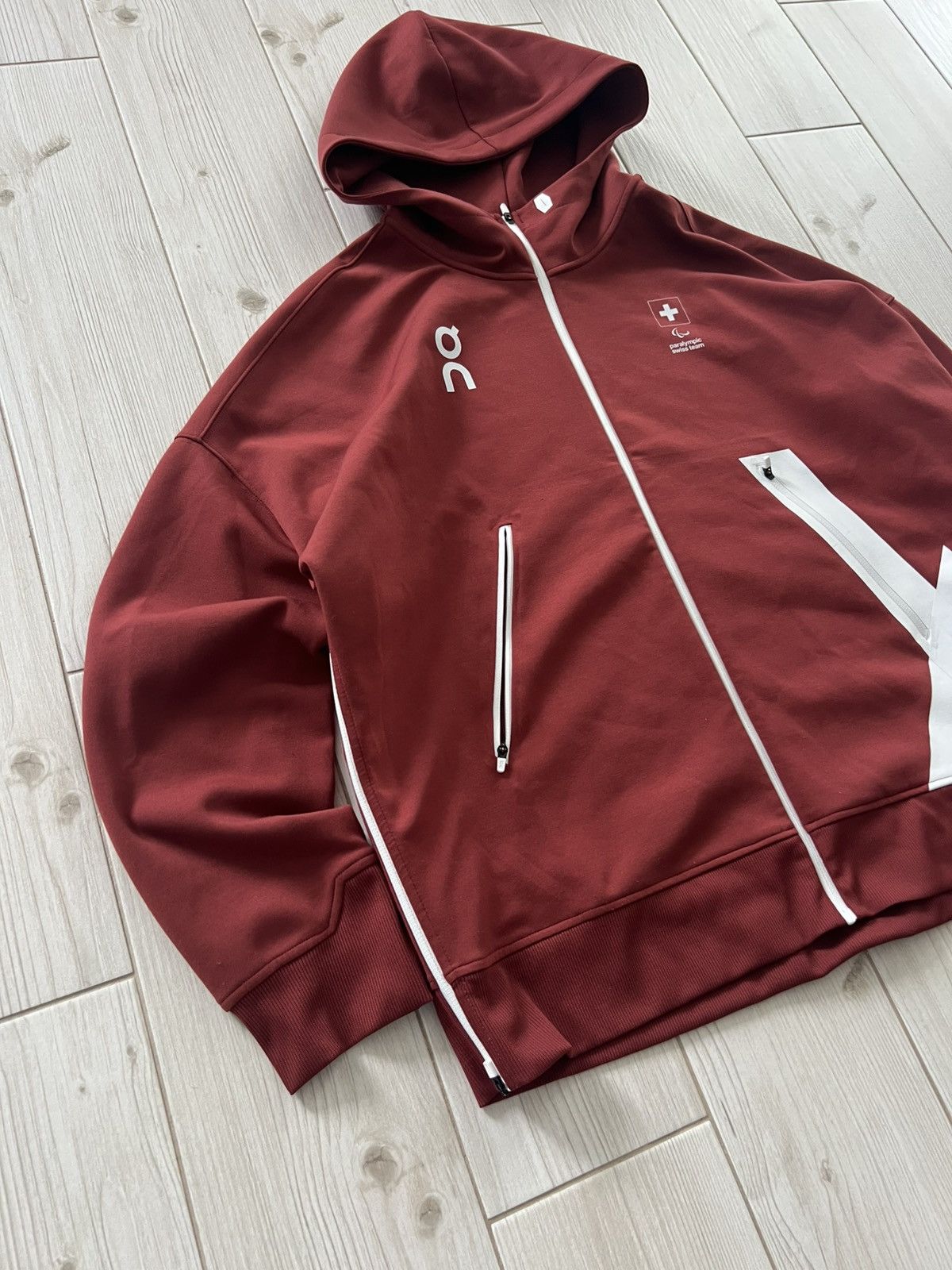 Sports Specialties On Running Swiss Paralympic Team Hoodie Jacket Burgundy Size US XL / EU 56 / 4 - 3 Thumbnail