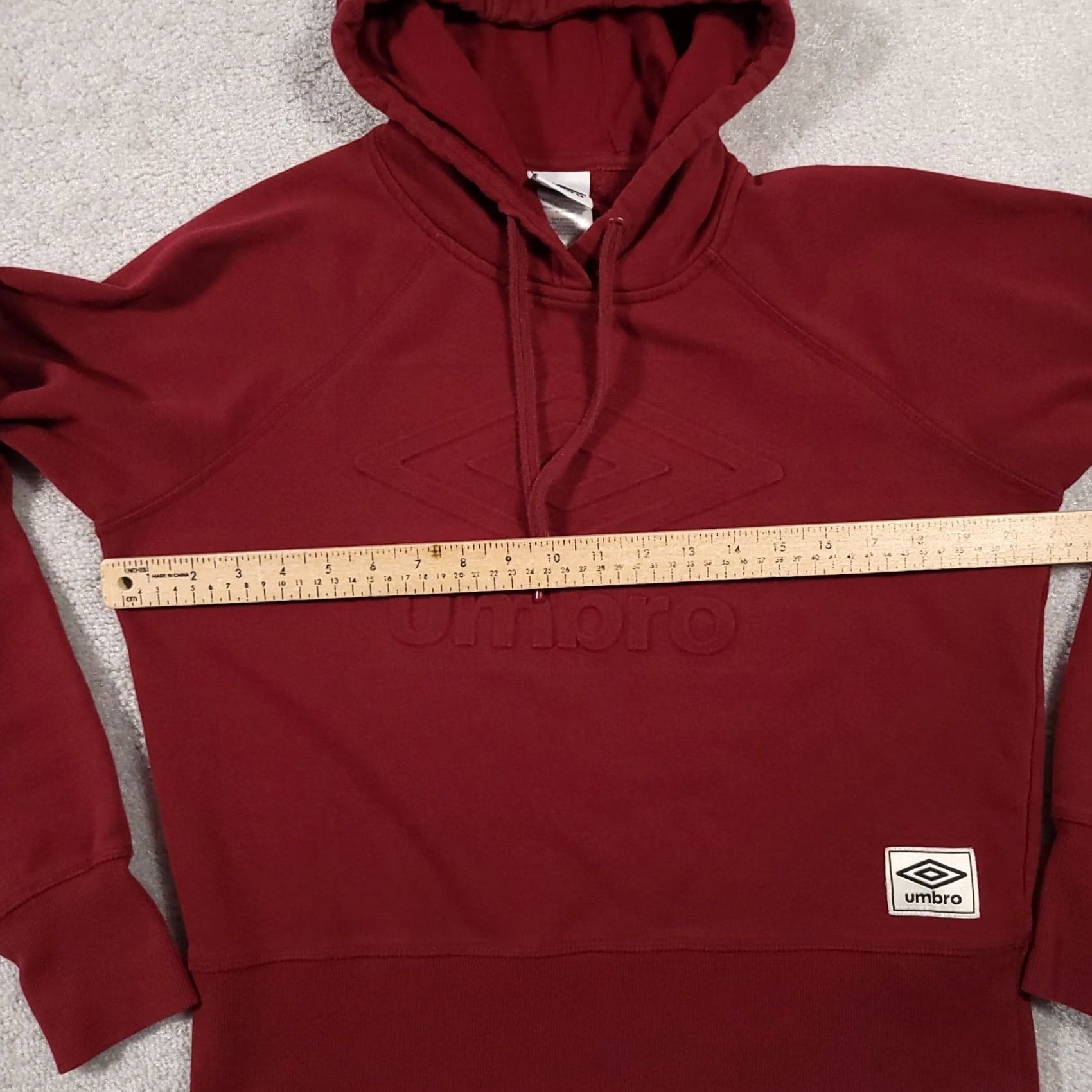 Umbro VINTAGE Umbro Raglan Logo Embossed Pullover Hoodie Women's Large Red Short Sweatshirt Ballpark? Size L / US 10 / IT 46 - 6 Thumbnail