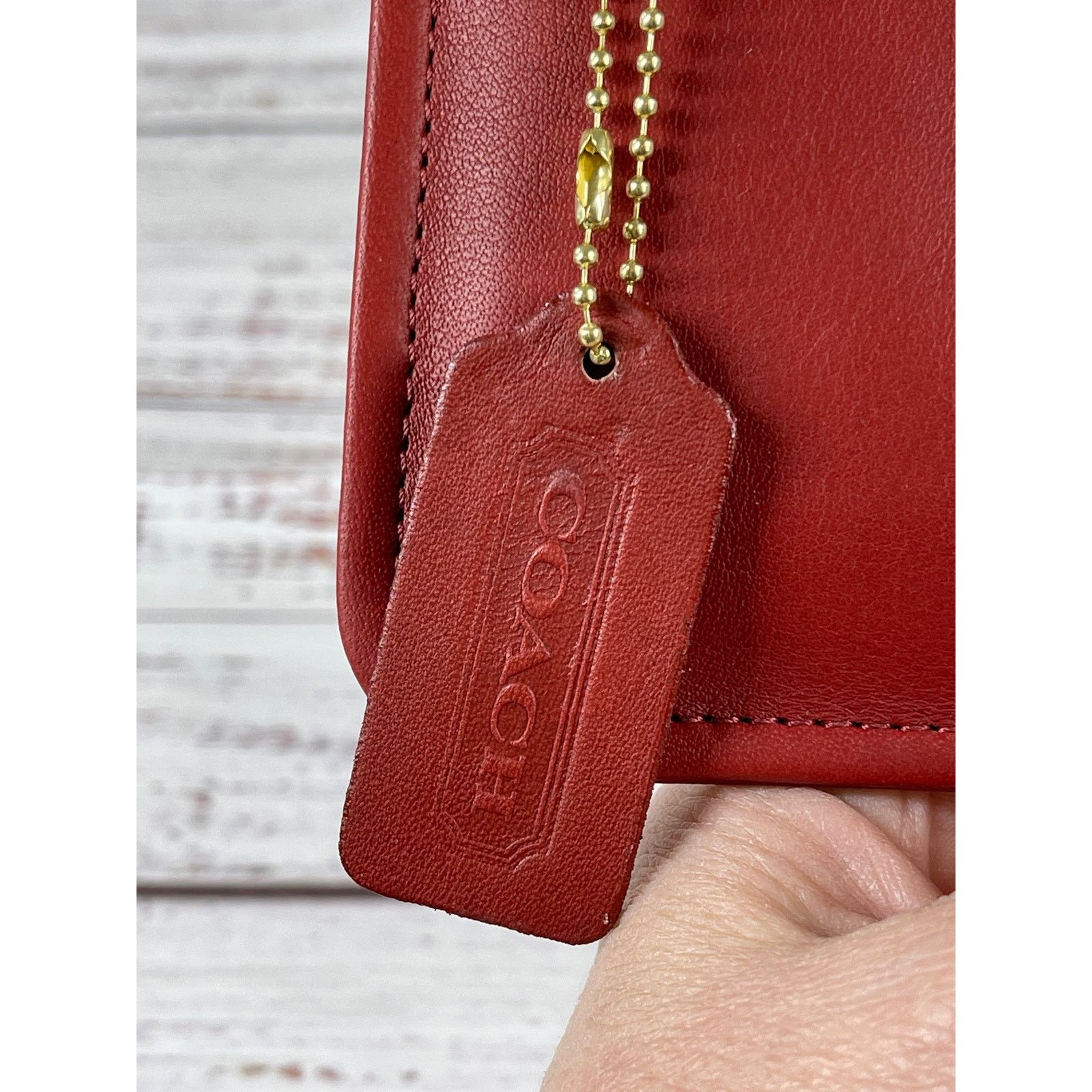 Coach COACH Vintage Leather Red Skinny Case No 7170 New with Box Size ONE SIZE - 4 Thumbnail