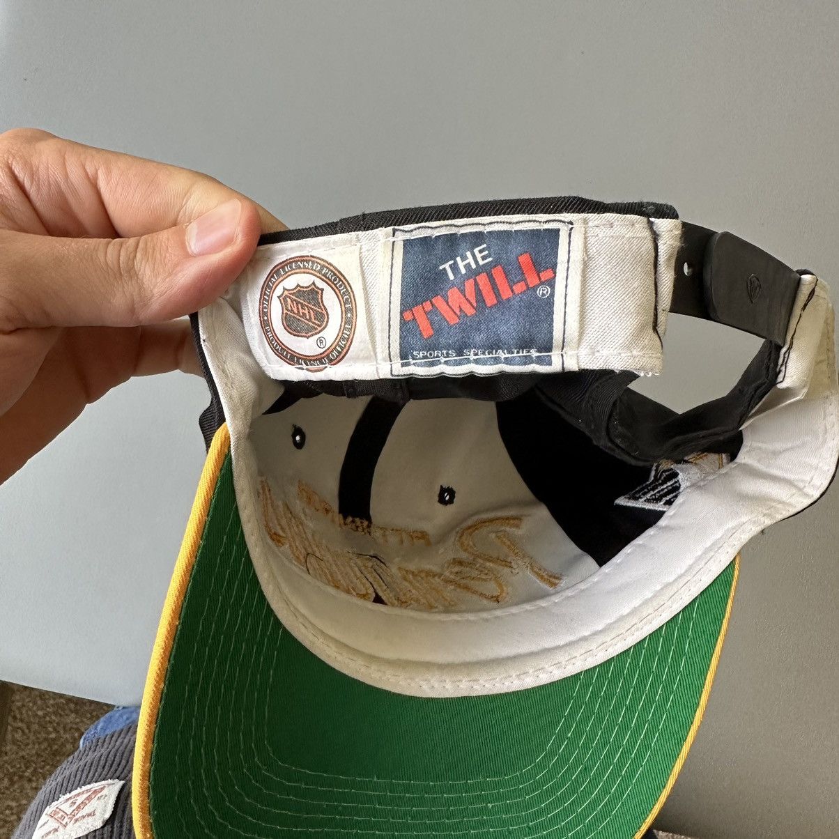NHL × Sports Specialties × Vintage Vintage Pittsburgh Penguins Sports Specialties SnapBack Size ONE SIZE - 5 Thumbnail