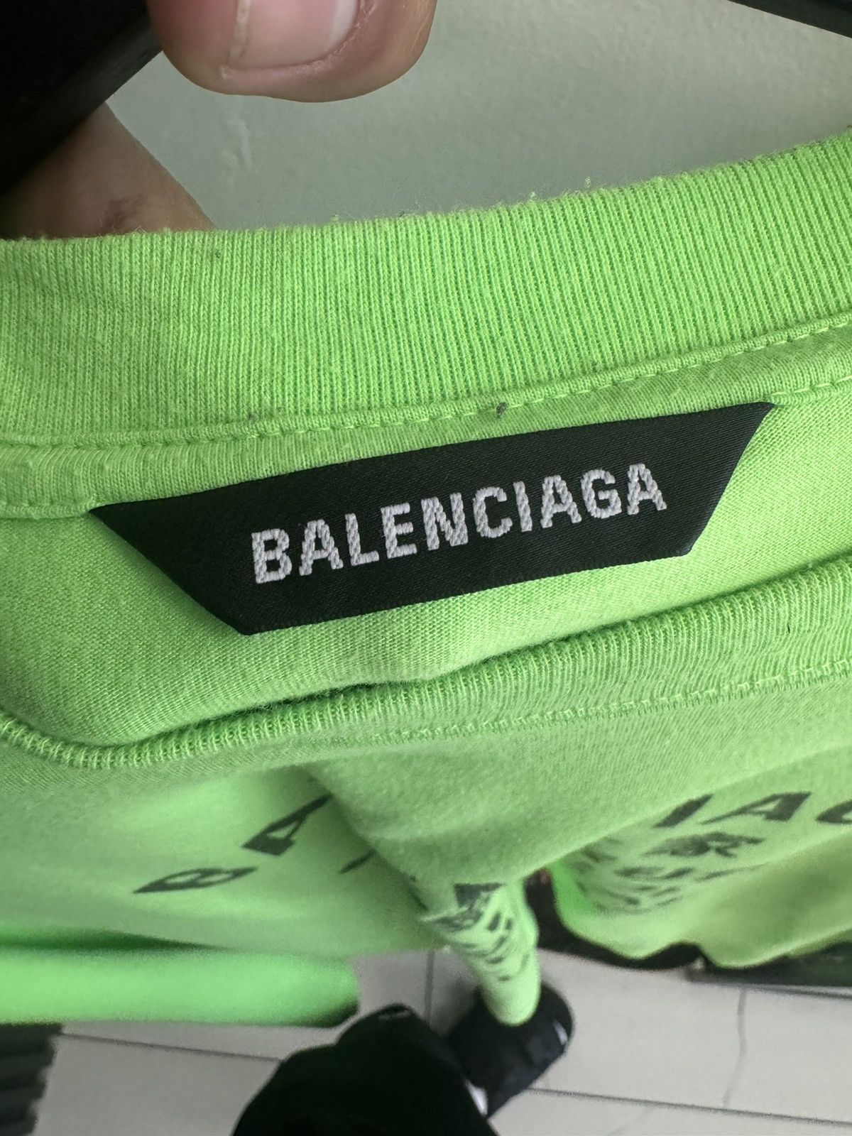 Balenciaga BALENCIAGA Languages Long Sleeve T Shirt Neon Green