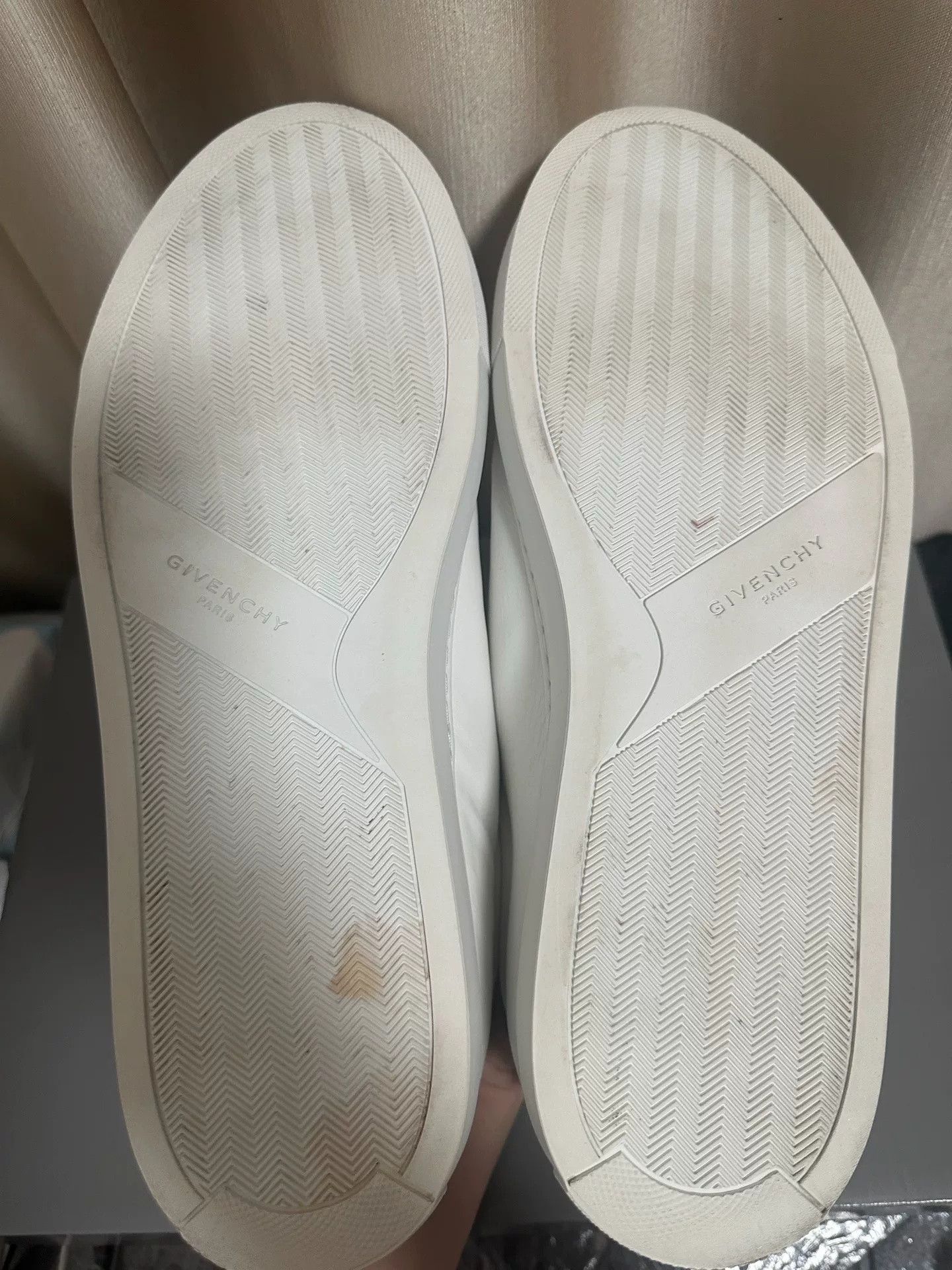 Givenchy Givenchy Black Tail Low-Top Sneakers Size US 12 / EU 45 - 8 Thumbnail