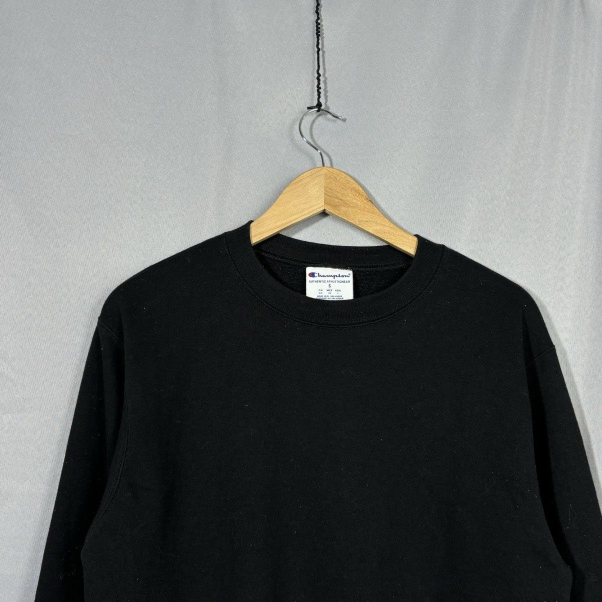 Champion Champion sweatshirt black small streetwear Size US S / EU 44-46 / 1 - 3 Thumbnail