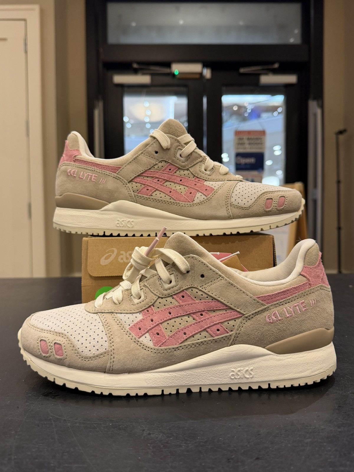 Asics Asics Gel-Lyte 3 ‘Wood Crepe Plum’ Size US 8 / EU 41 - 1 Thumbnail