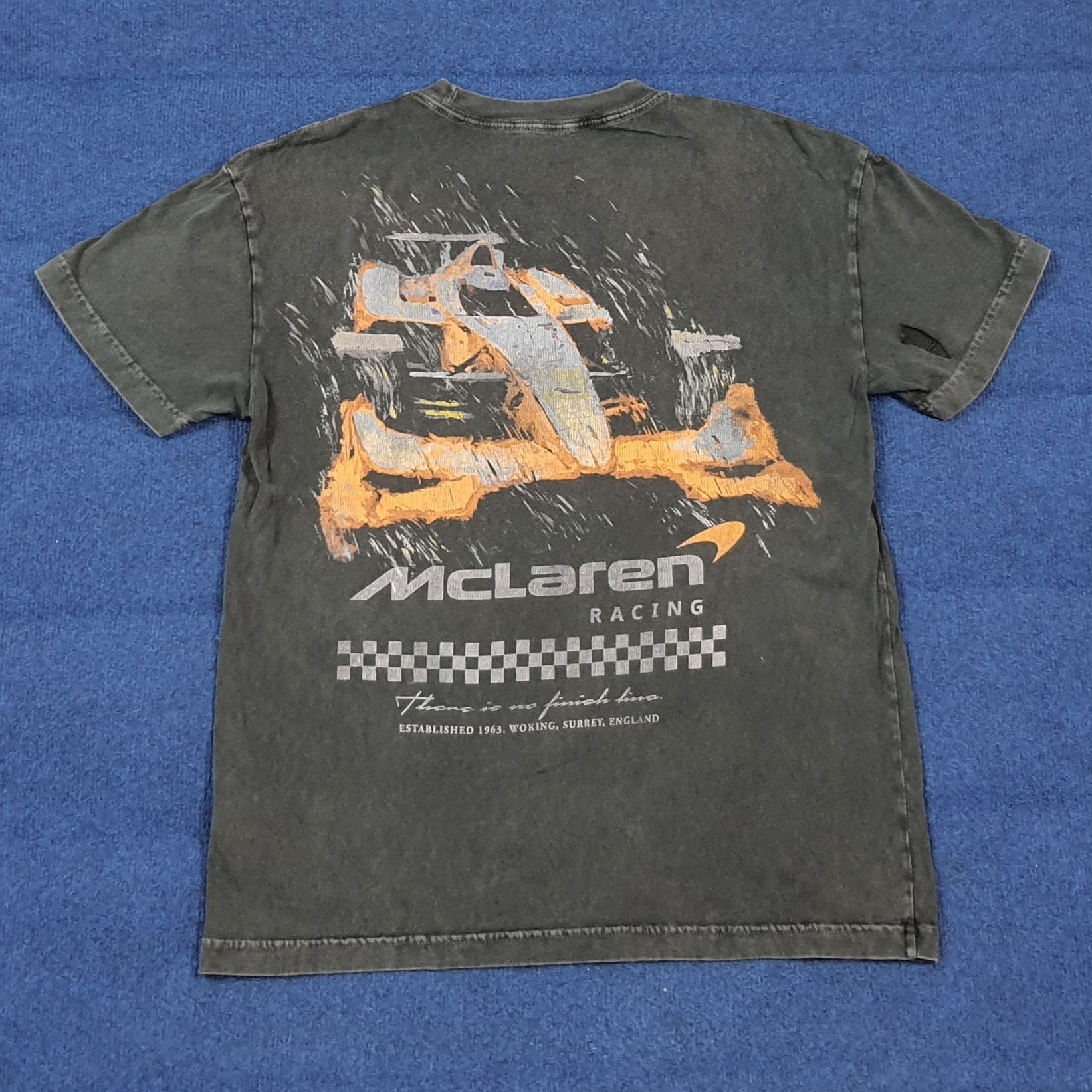 Malcolm McLaren Vintage McLaren Formula 1 Team Motorsports Tshirt C299N70 Size US M / EU 48-50 / 2 - 1 Thumbnail