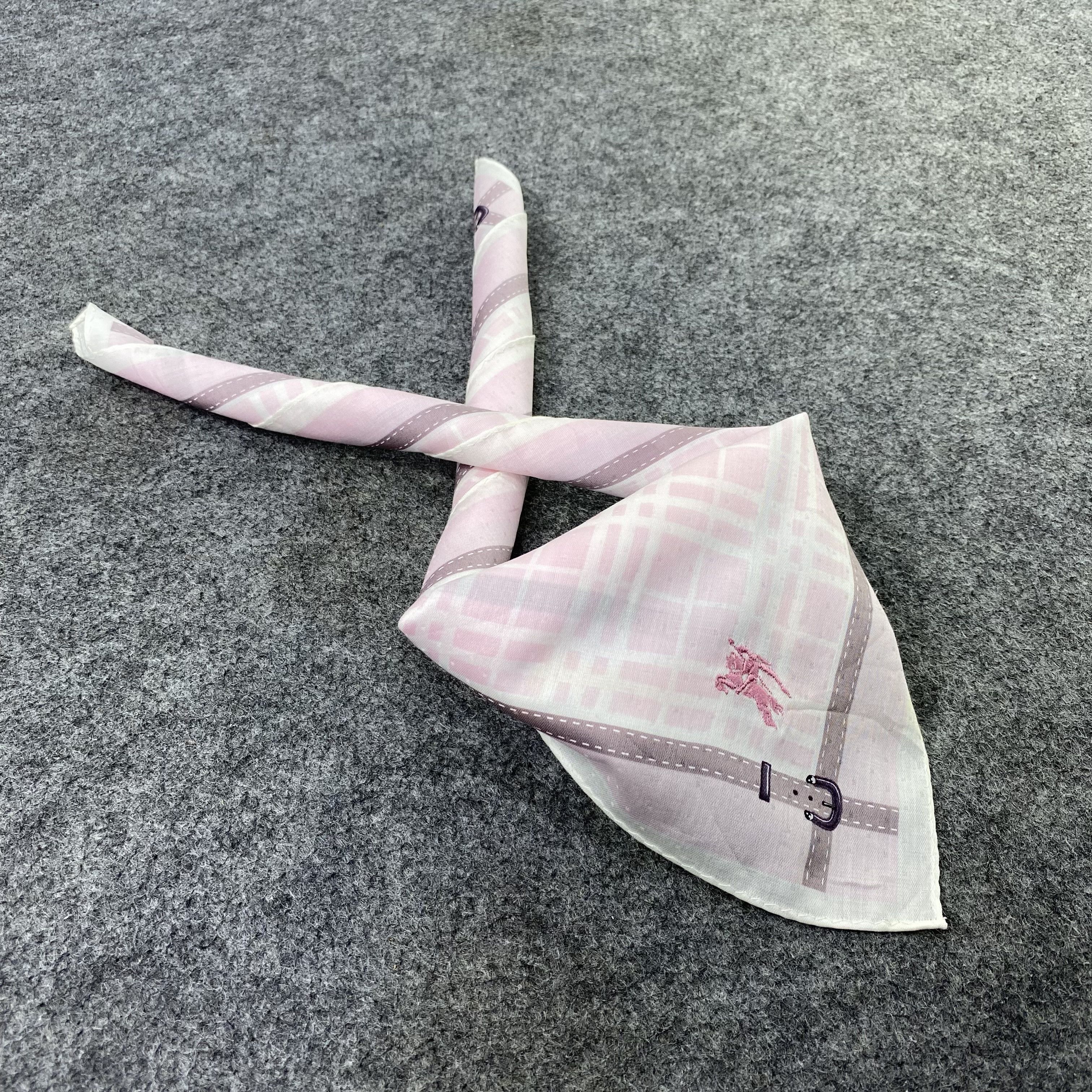 Burberry Burberry Handkerchief Neckerchief Bandana-B1868 Size ONE SIZE - 1 Thumbnail