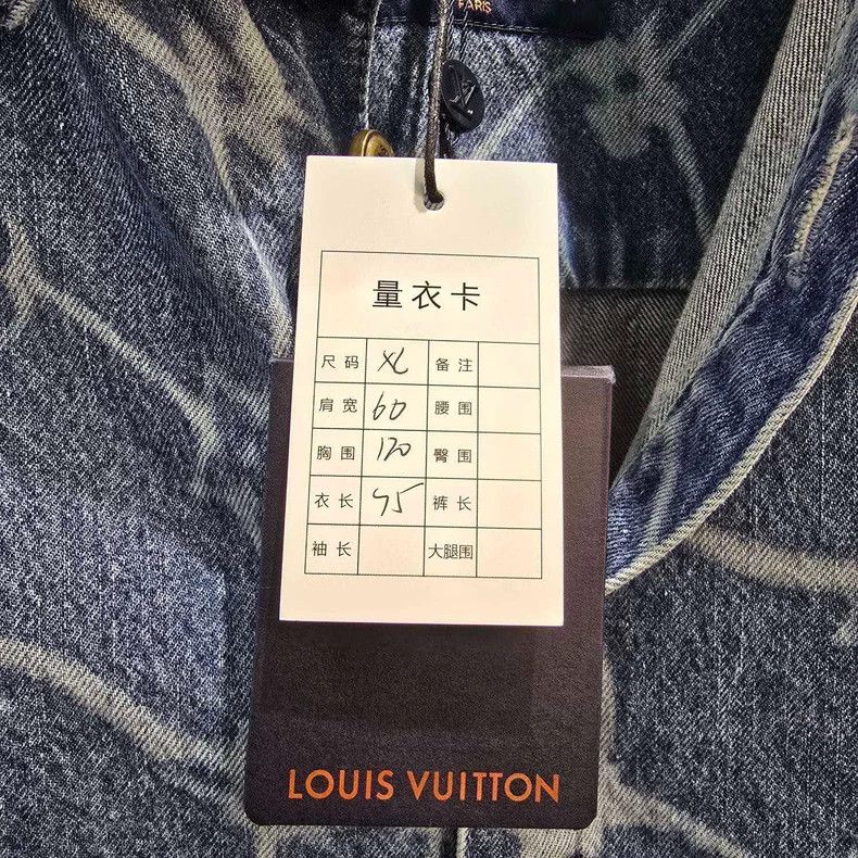 Louis Vuitton Louis Vuitton 24 New Water Wave Light and Shadow Full Logo Size US XL / EU 56 / 4 - 3 Thumbnail