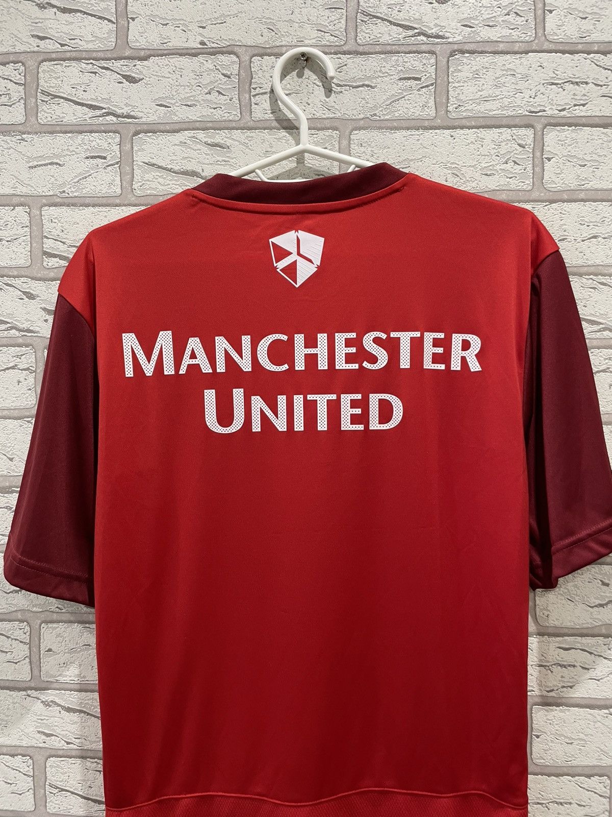 Vintage Manchester United 2011 2012 Training Soccer Jersey Shirt Size US M / EU 48-50 / 2 - 16 Thumbnail
