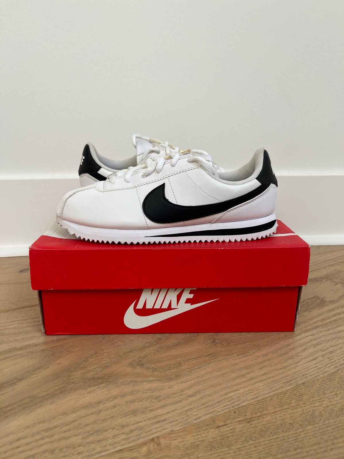 Nike Nike Corteiz Low Size US 5 / EU 37 - 1 Thumbnail