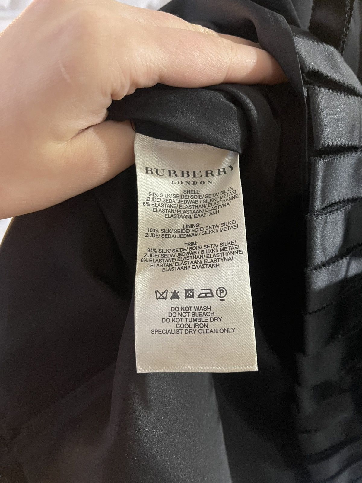 Burberry burberry black silk shirt Size 26" / US 2 / IT 38 - 2 Thumbnail