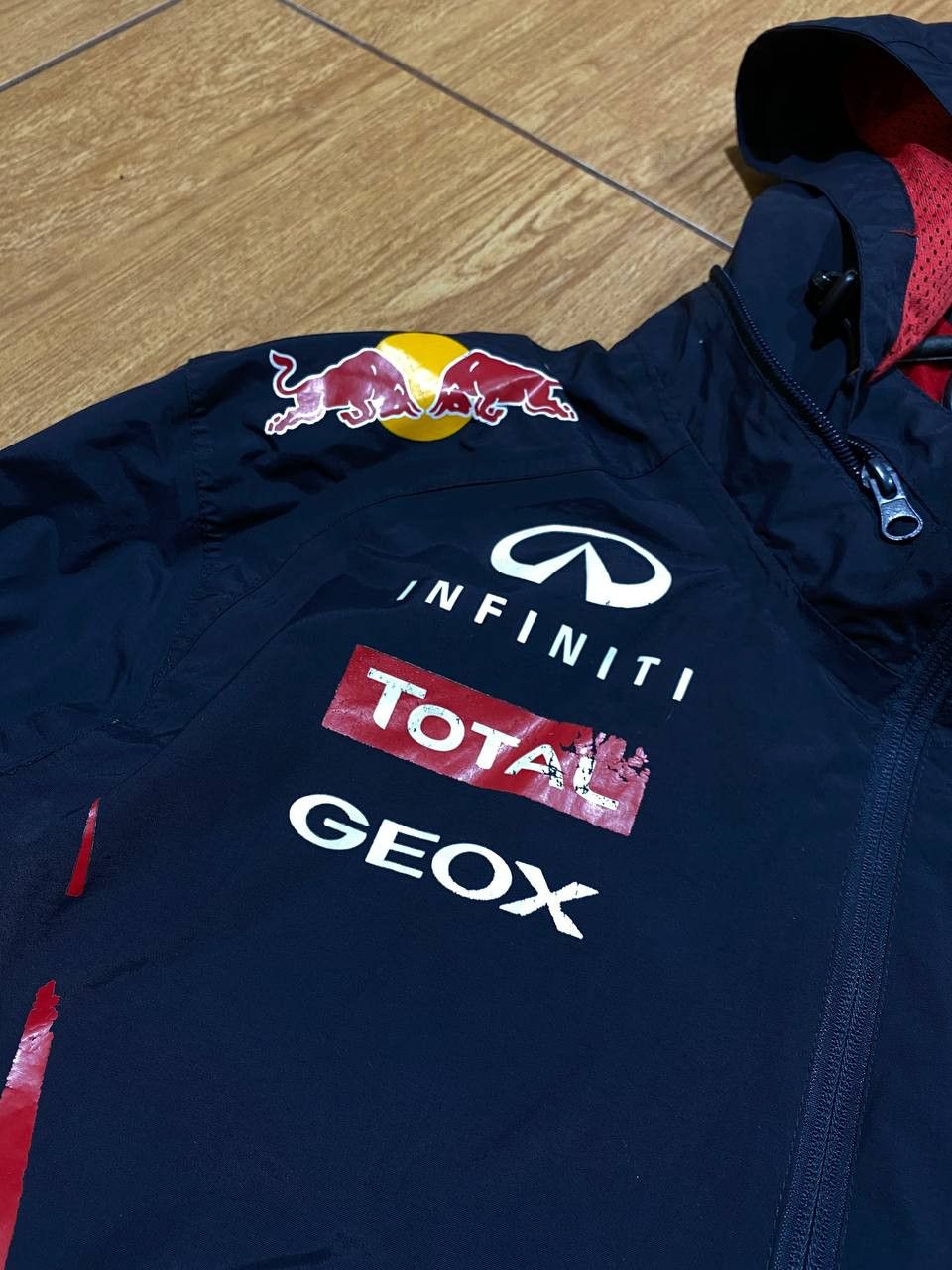 Red Bull Red Bull Vintage Racing F1/NASCAR Big Logo Y2K Jacket Size US S / EU 44-46 / 1 - 9 Thumbnail