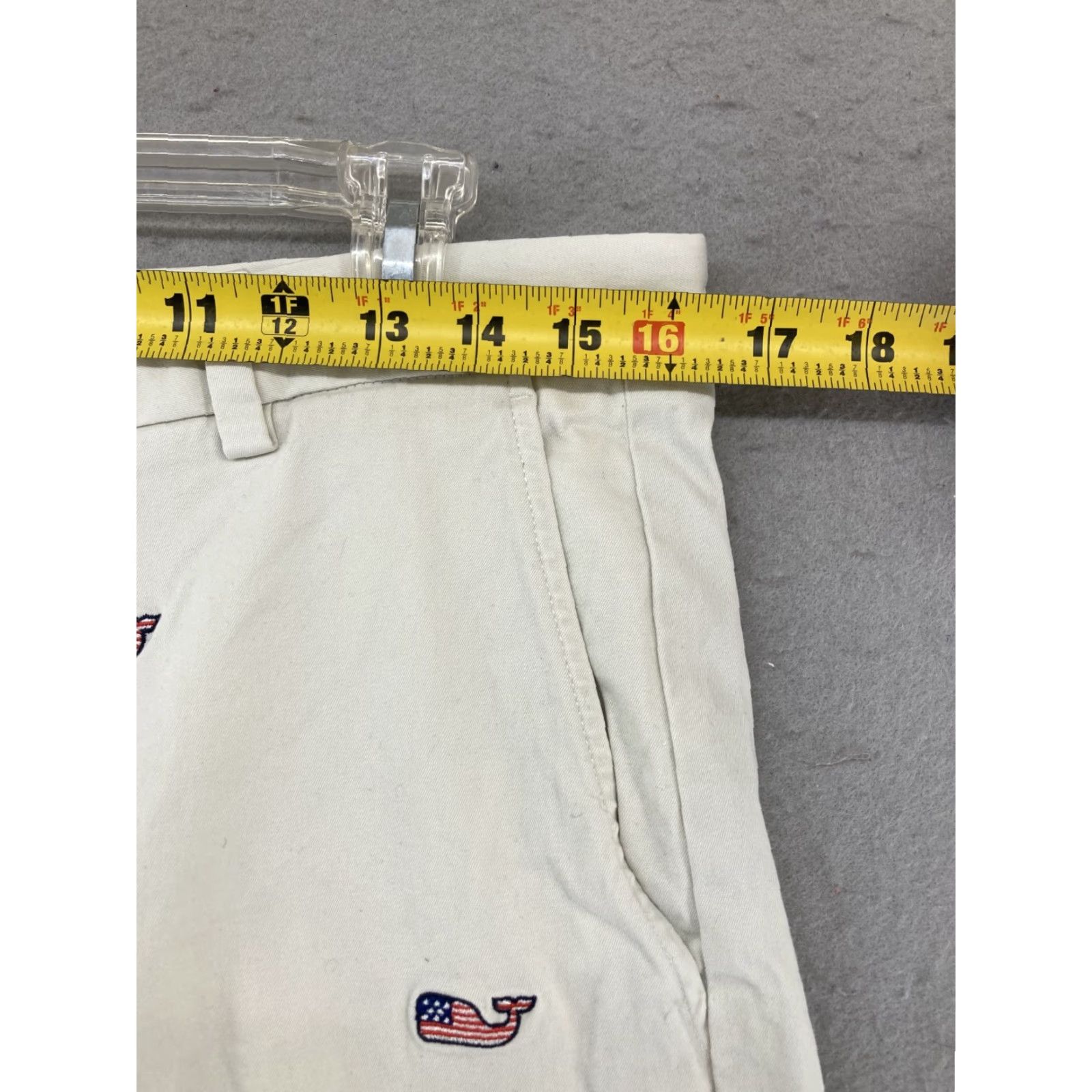 Vineyard Vines Vineyard Vines Shorts Men 32 Khaki American Flag Whale Embroidered Casual Summer Fashion Size US 32 / EU 48 - 4 Thumbnail