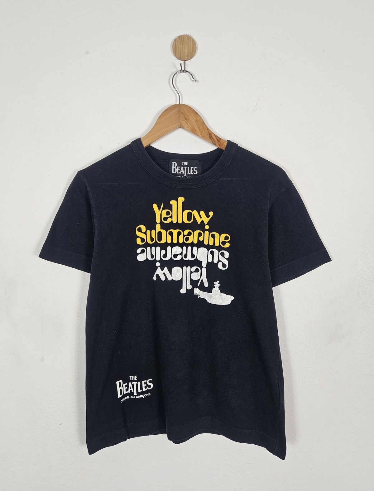 Comme des Garcons The Beatles x Comme des Garcons CDG Yellow Submarine shirt Size M / US 6-8 / IT 42-44 - 1 Thumbnail