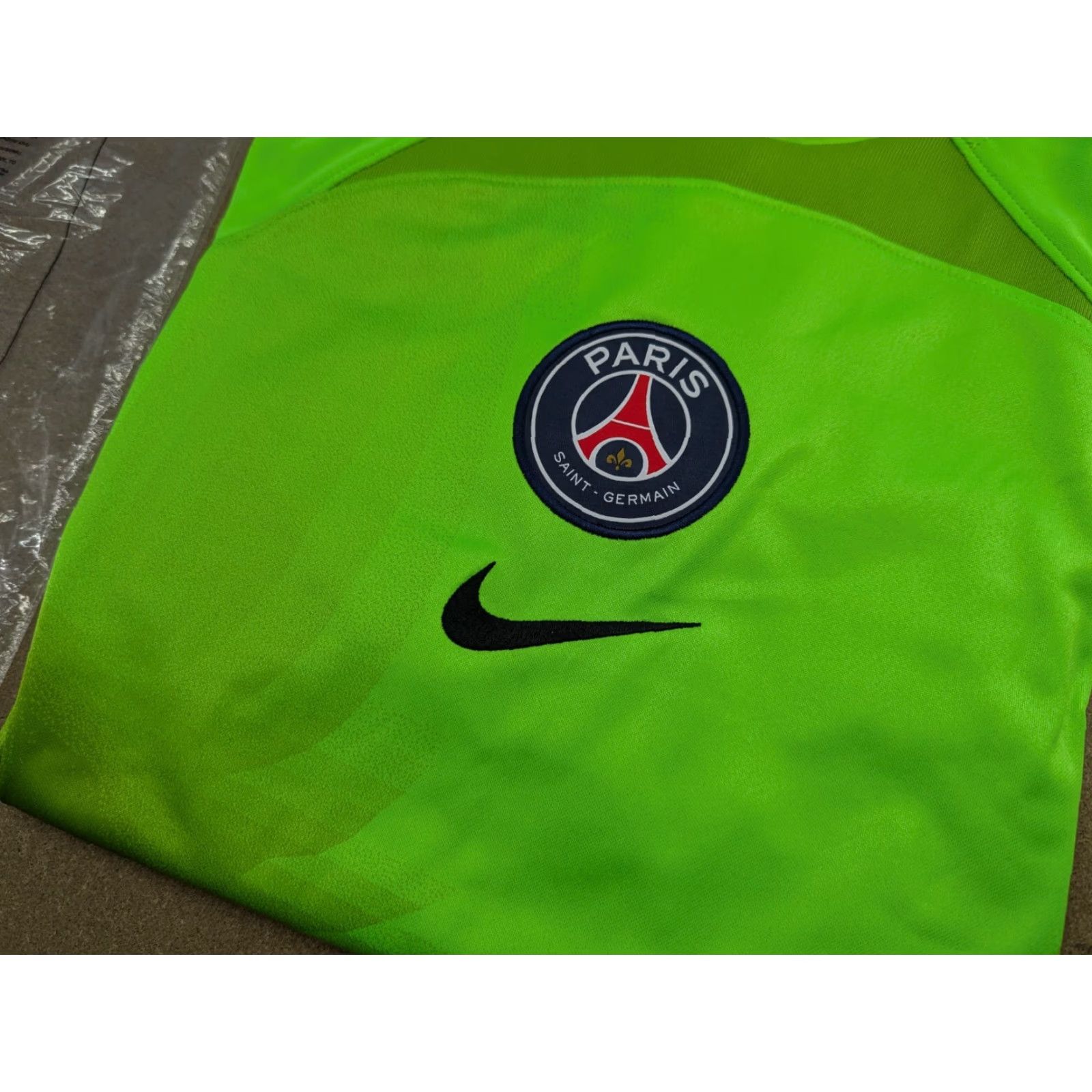 Nike Nike PSG 2022-2023 Goalkeeper Jersey Mens XL Football Green Size US XL / EU 56 / 4 - 7 Thumbnail