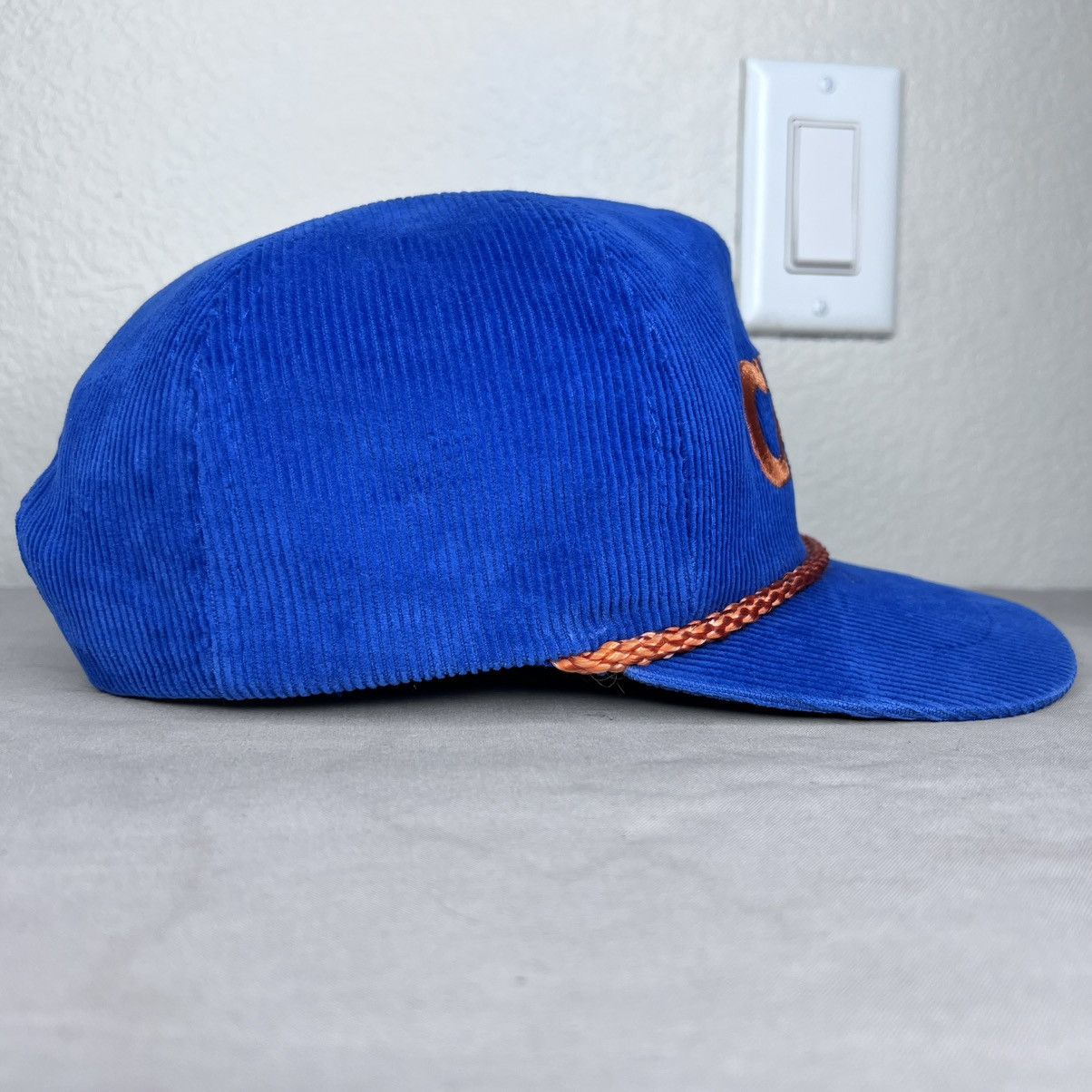 NBA 1990s NBA Cleveland Cavaliers Corduroy Embroidered Snapback Size ONE SIZE - 4 Thumbnail