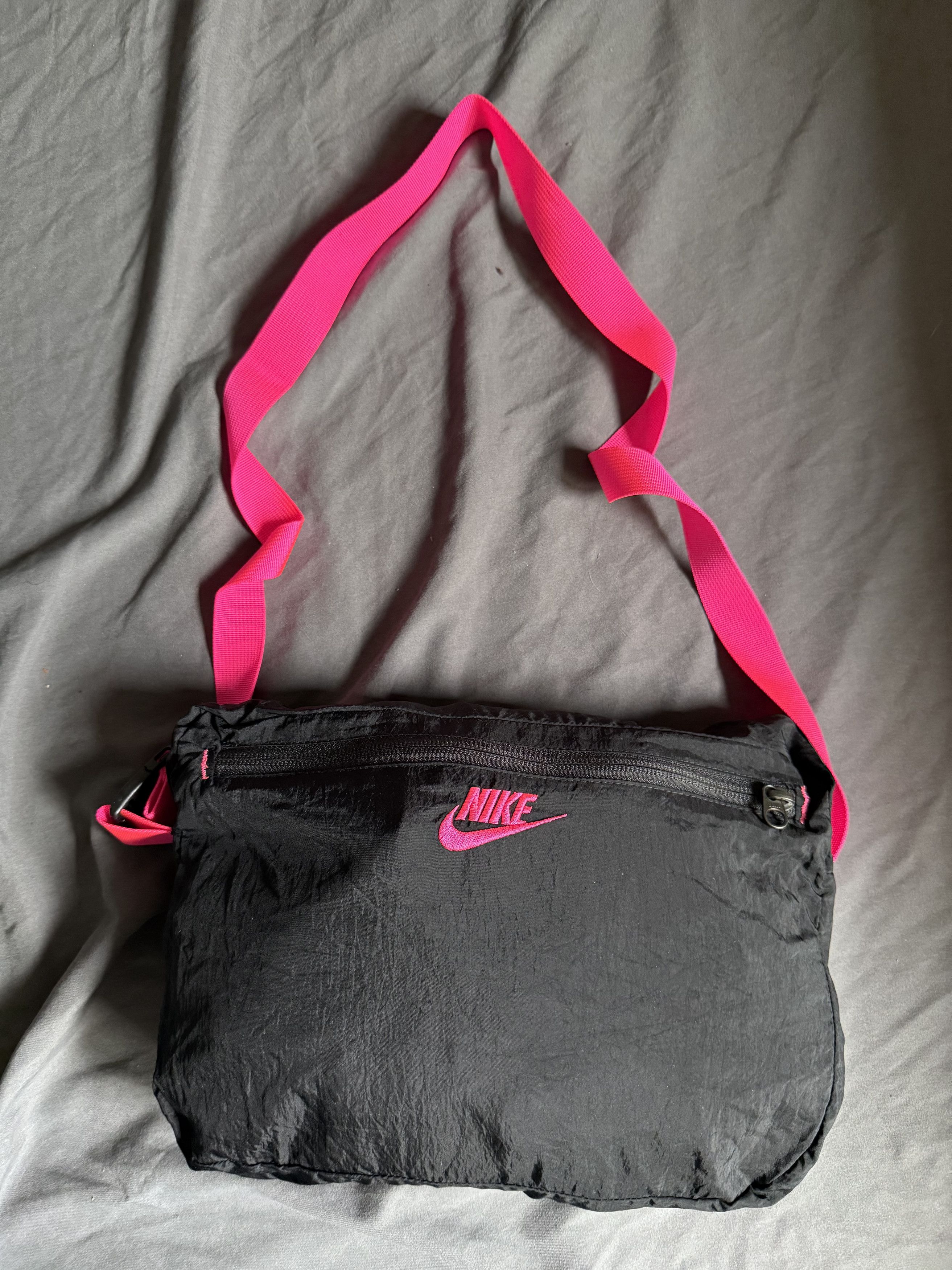 Nike Nike Sportswear Windbreaker jacket medium/large $180 Size US M / EU 48-50 / 2 - 8 Thumbnail