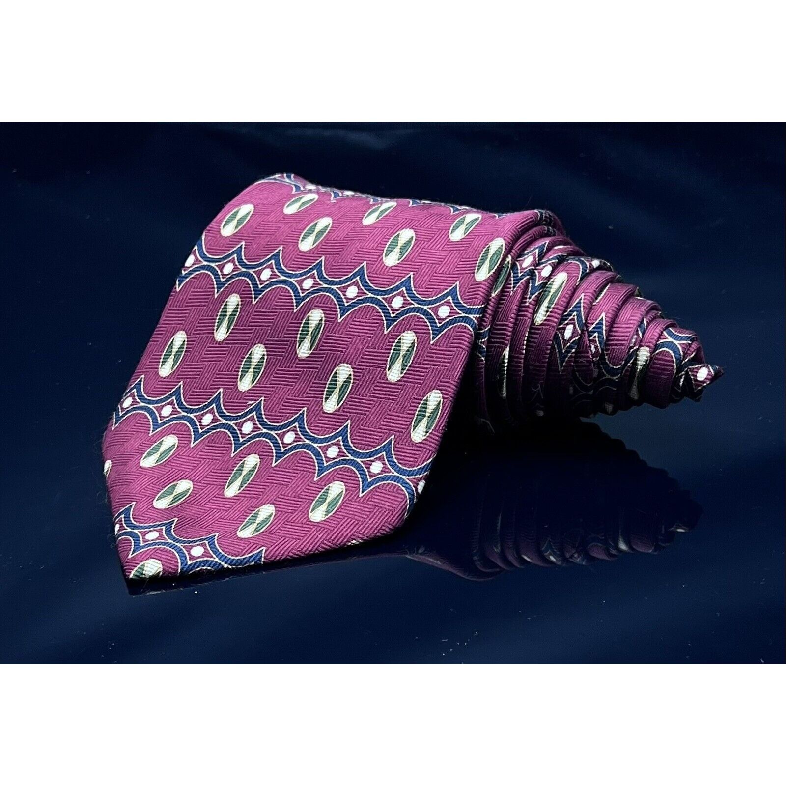 Bill Blass NEO Bill Blass Maroon All Silk Tie with Gold Grephics Size ONE SIZE - 1 Thumbnail