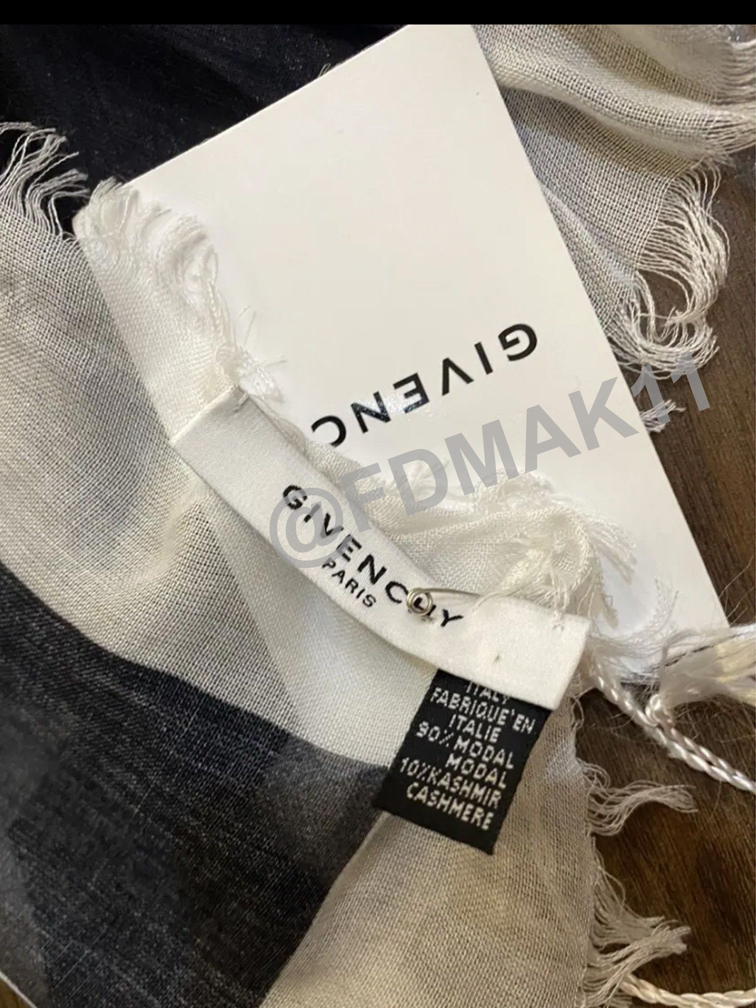 Givenchy Givenchy 2014 by Riccardo Tisci Racing Car Scarf Cashmere Size ONE SIZE - 5 Thumbnail