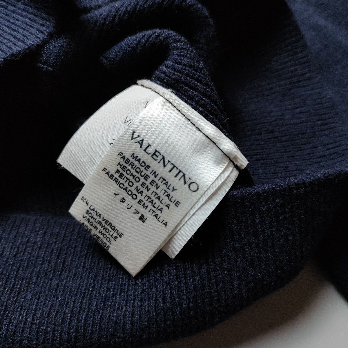 Valentino Valentino - Front See through patches flower - Sweater Size S / US 4 / IT 40 - 9 Thumbnail