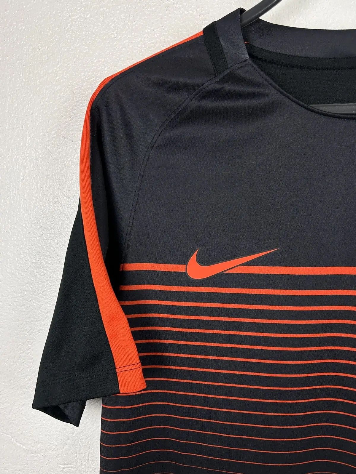 Nike Nike Manchester City 2016/17 Squad Training Jersey In Black Size US M / EU 48-50 / 2 - 3 Thumbnail