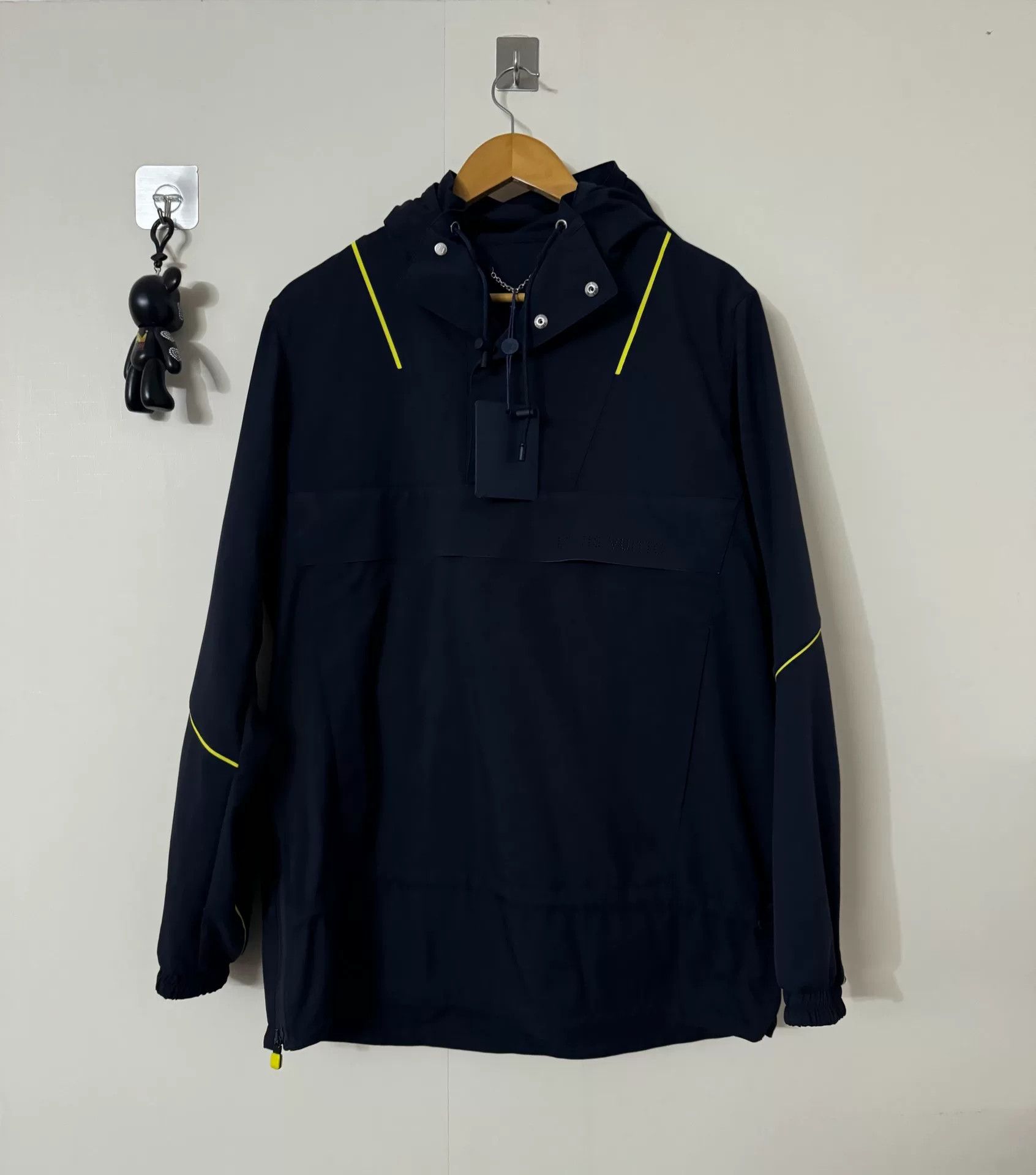 Louis Vuitton louis vuitton yellow striped windbreaker jacket Size US M / EU 48-50 / 2 - 1 Thumbnail