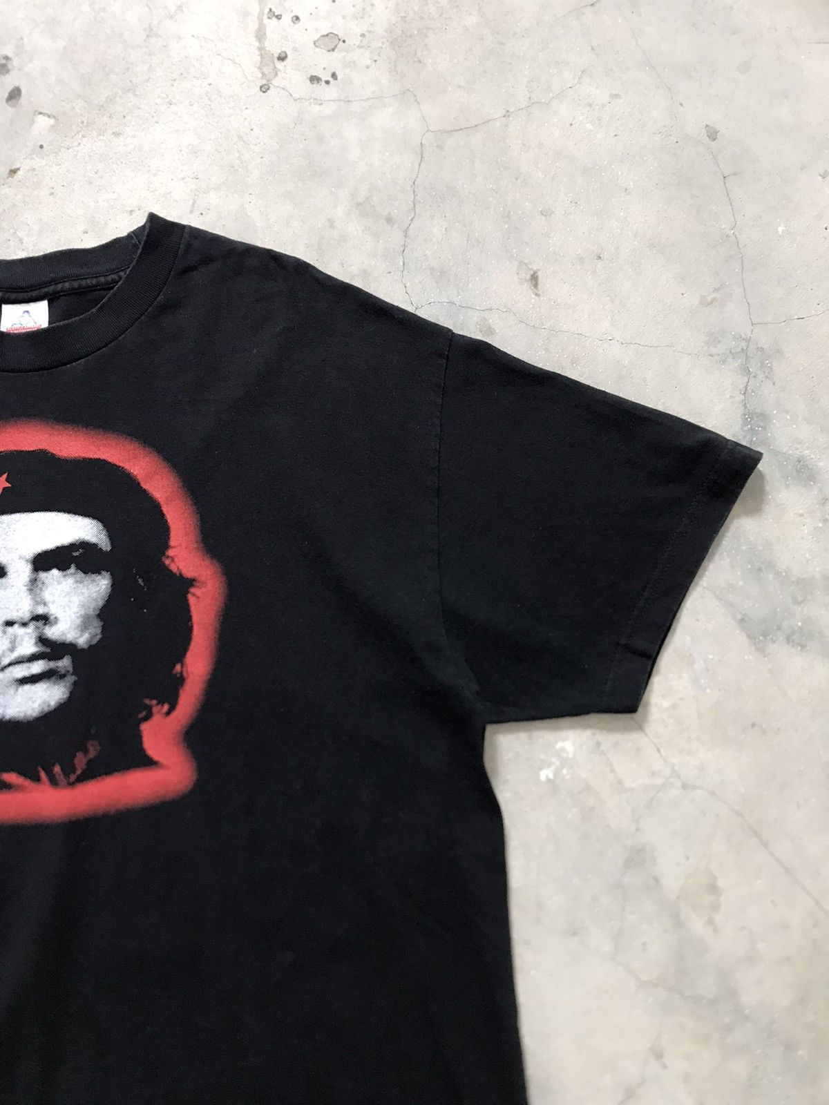Vintage Vintage Che Guevara T-shirt Size US XL / EU 56 / 4 - 4 Thumbnail