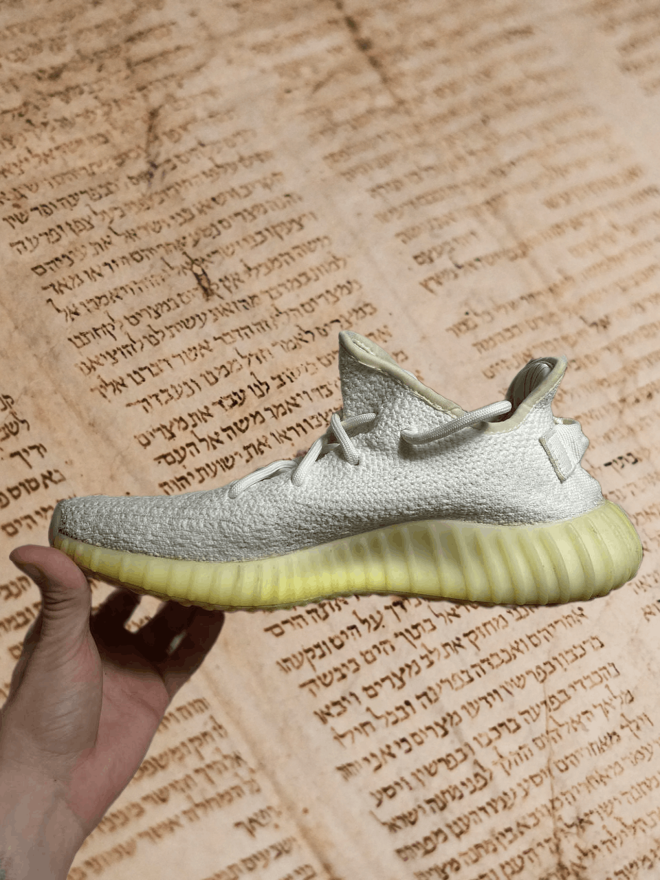 Adidas Yeezy Boost 350 V2 Cream White Size 1/2 US - Main Image