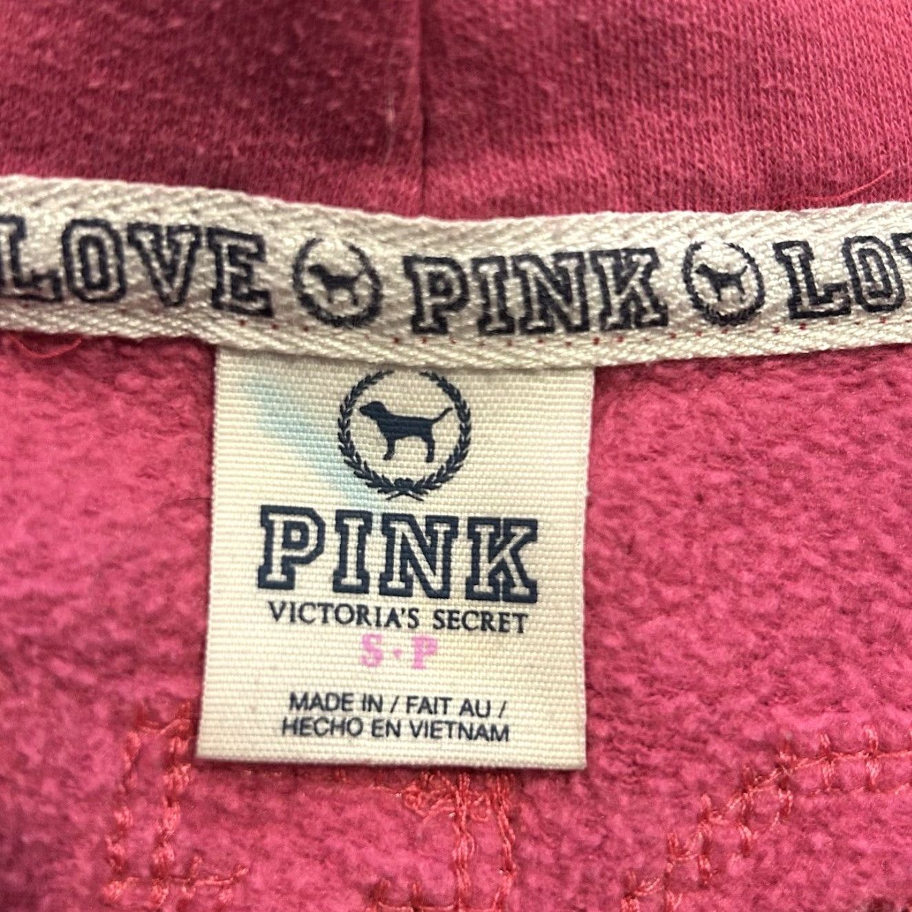 Victoria's Secret VINTAGE Victoria's Secret Sequin Pink Jacket Women Small Sequin Love Classic (Note: Title must use original words only; avoid adding new info) Size S / US 4 / IT 40 - 5 Thumbnail