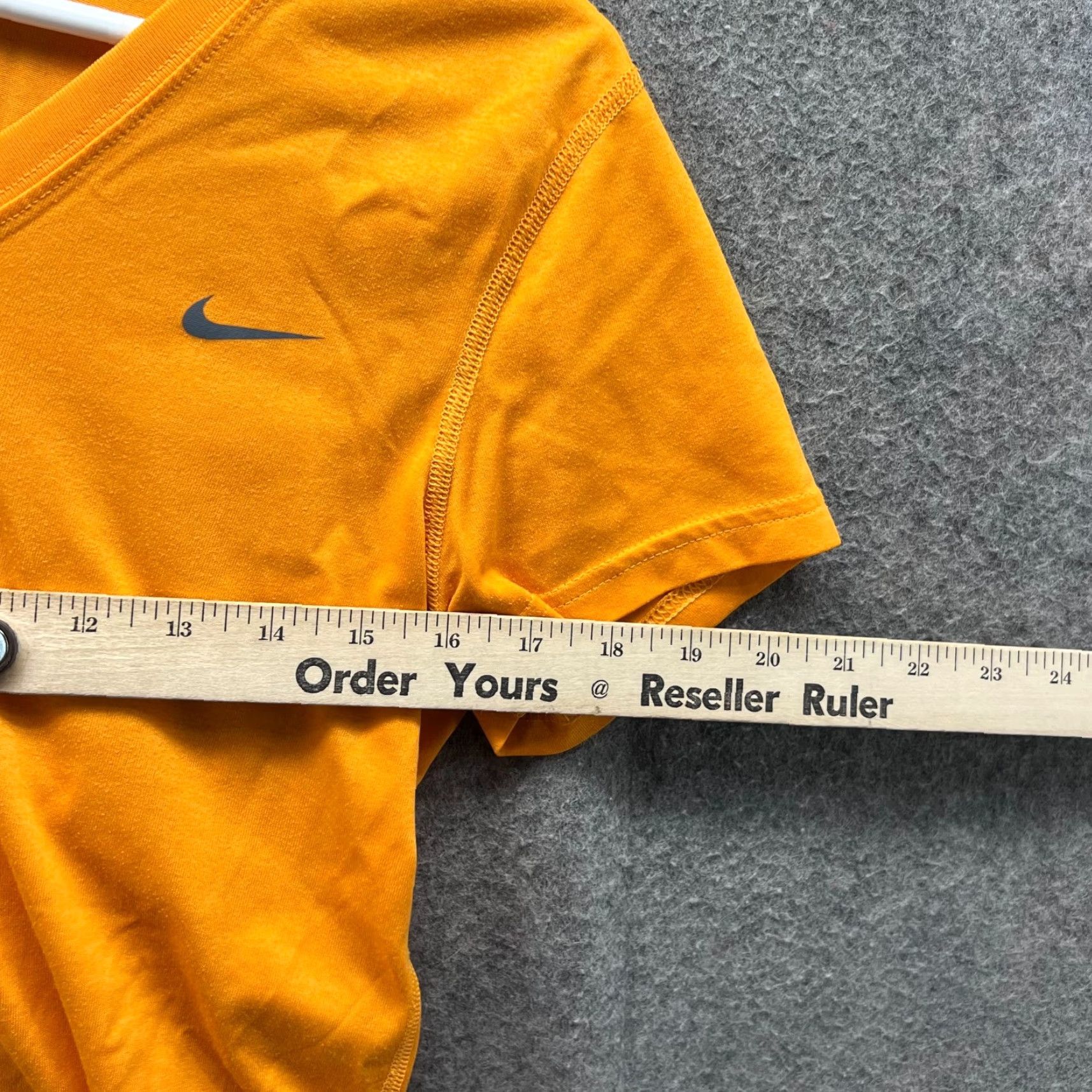 Nike Nike Shirt Womens Medium Orange Dri-Fit V-Neck Tee Swoosh Athletic Casual Shirt Women M Orange Briefs? Size M / US 6-8 / IT 42-44 - 7 Thumbnail