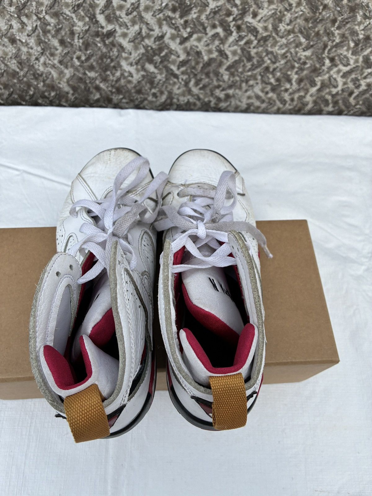 Jordan Brand Size 5.5Y Air Jordan 7 Retro White/Cardinal GS DQ6040-106 Size US 5.5 / EU 38 - 4 Thumbnail