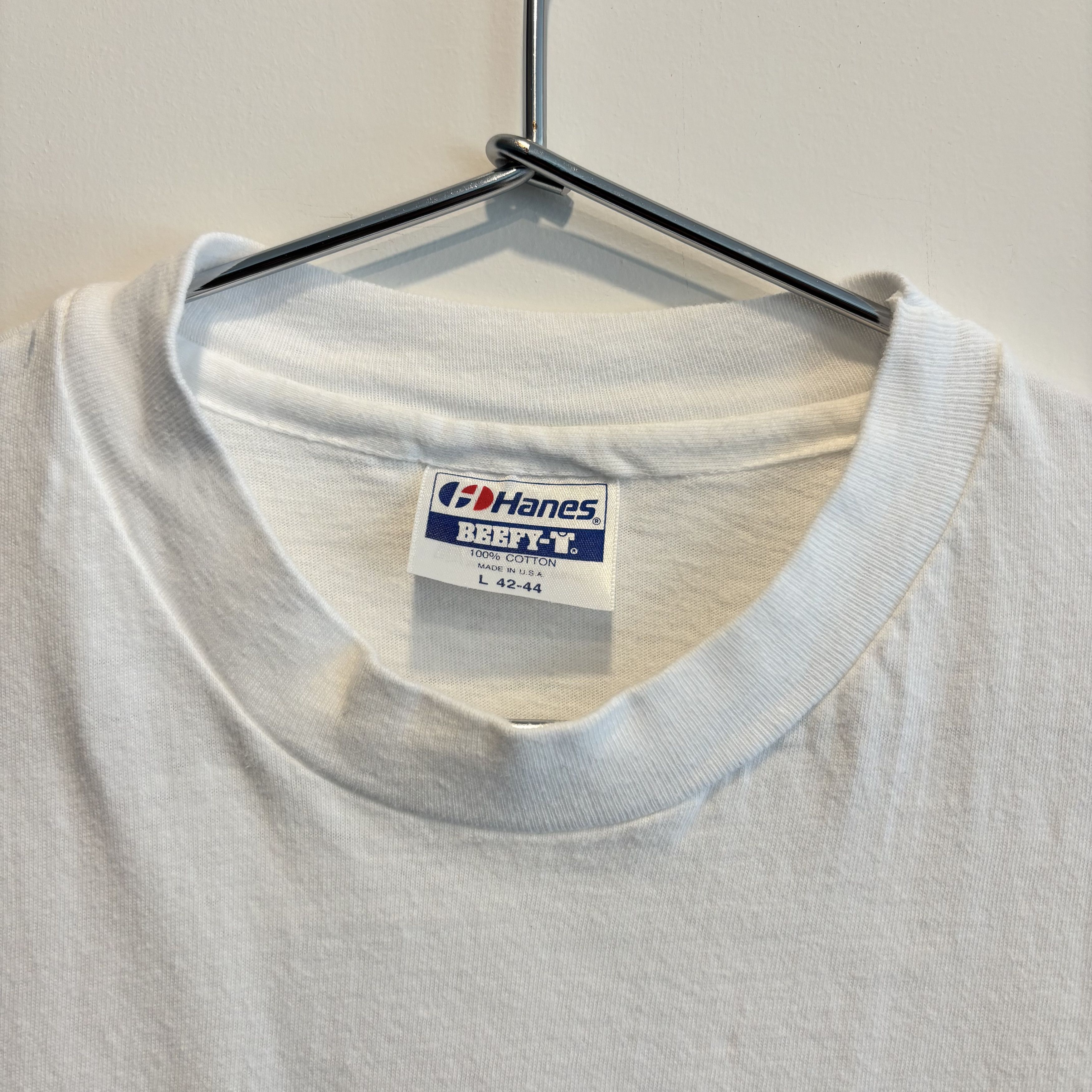 Vintage Vintage Hostel Tshirt Made In USA Size US L / EU 52-54 / 3 - 3 Thumbnail