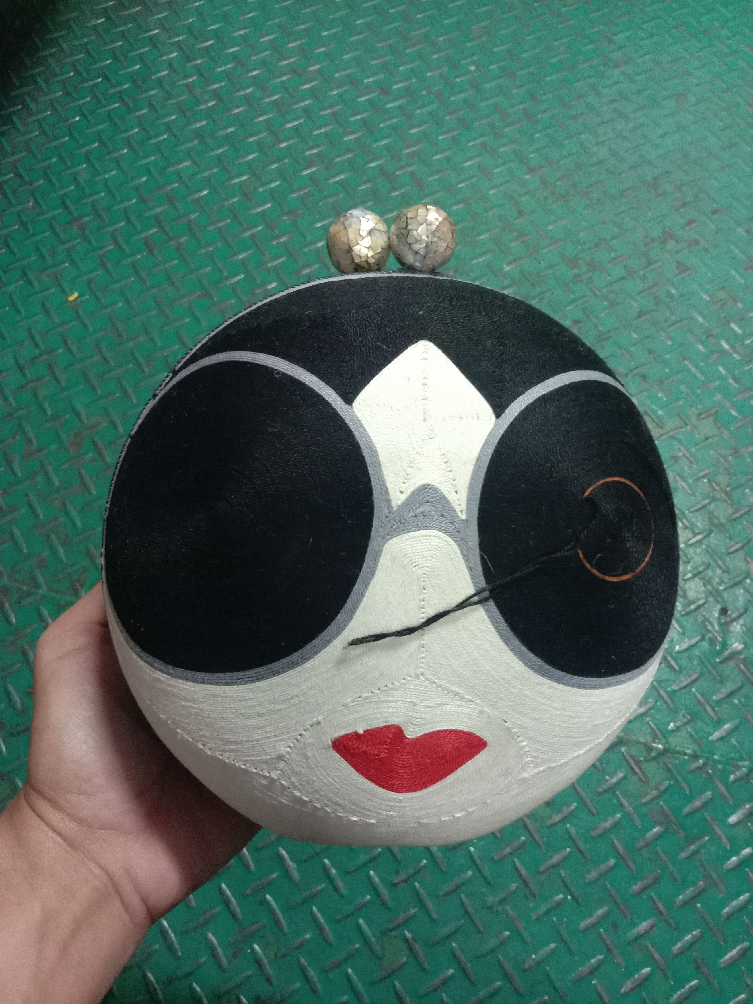 Other Beatriz mayumi round clutch bag Size ONE SIZE - 3 Thumbnail