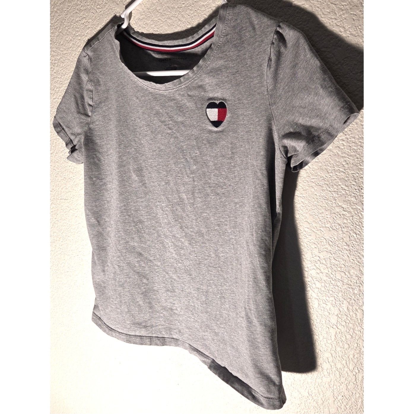 Tommy Hilfiger Tommy Hilfiger Women's Small Grey Heart Logo T-Shirt Size S / US 4 / IT 40 - 4 Thumbnail