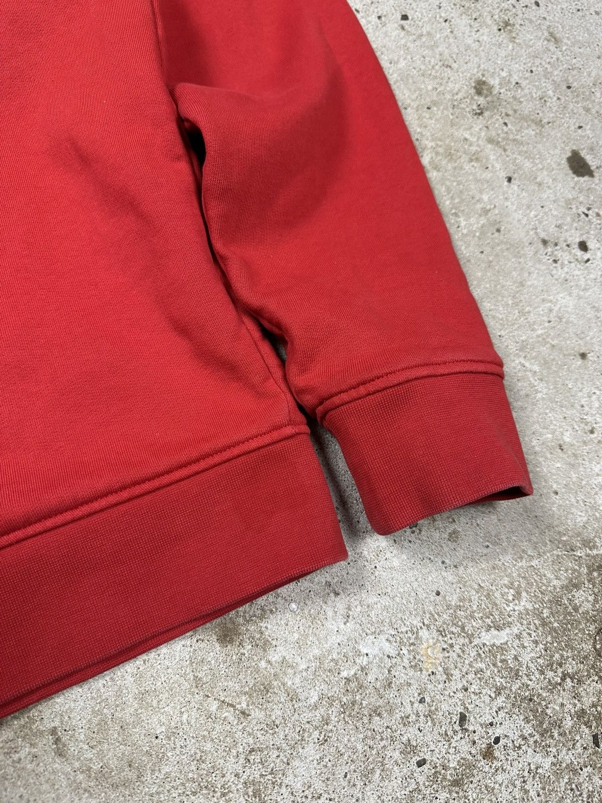 Lacoste × Vintage Vintage Y2K Lacoste Red Crewneck Jumper Small Logo Size US S / EU 44-46 / 1 - 8 Thumbnail