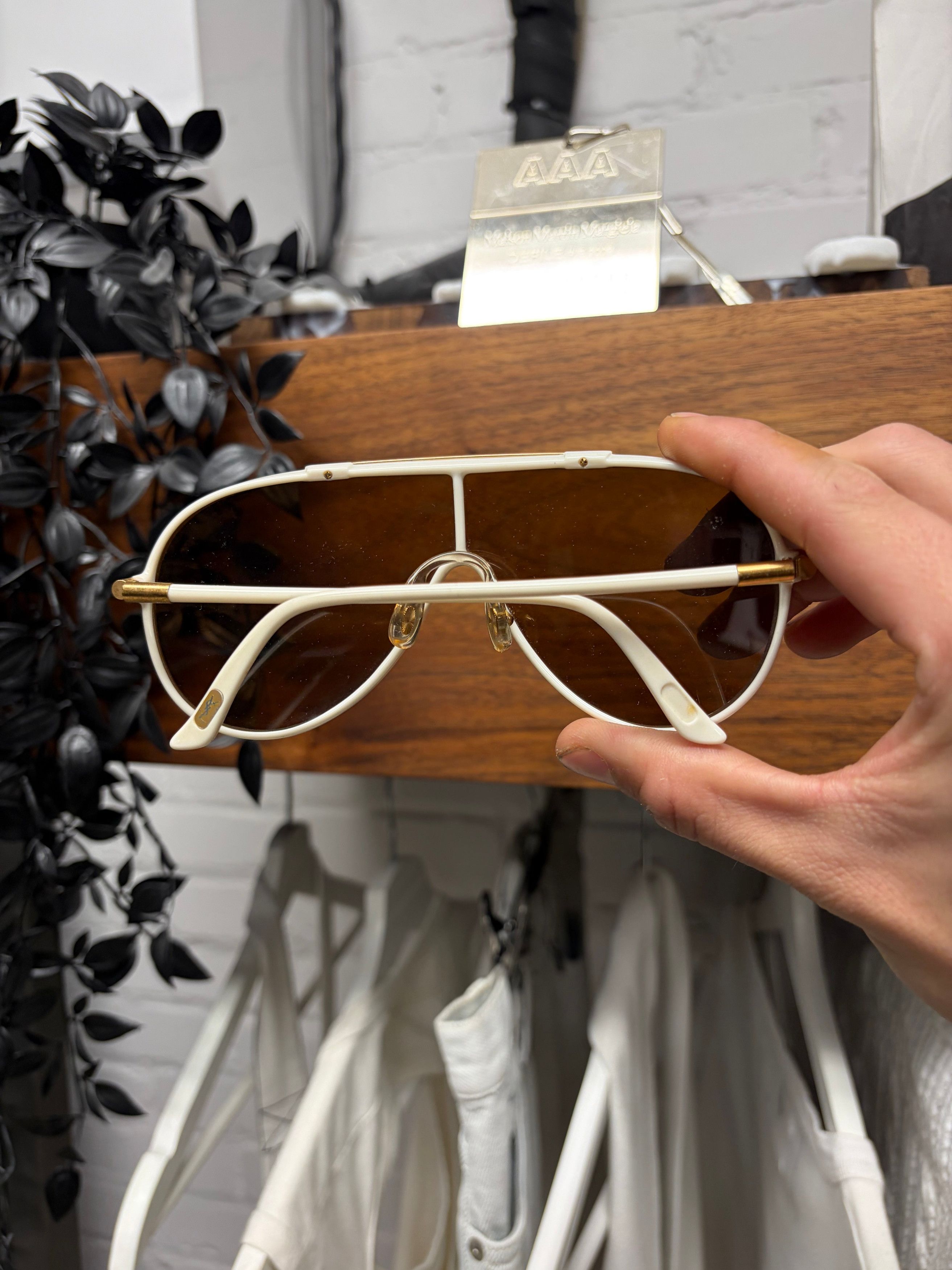 Saint Laurent Paris 2000s Yves Saint Laurent White/Gold ‘Shield’ Sunglasses Size ONE SIZE - 3 Thumbnail