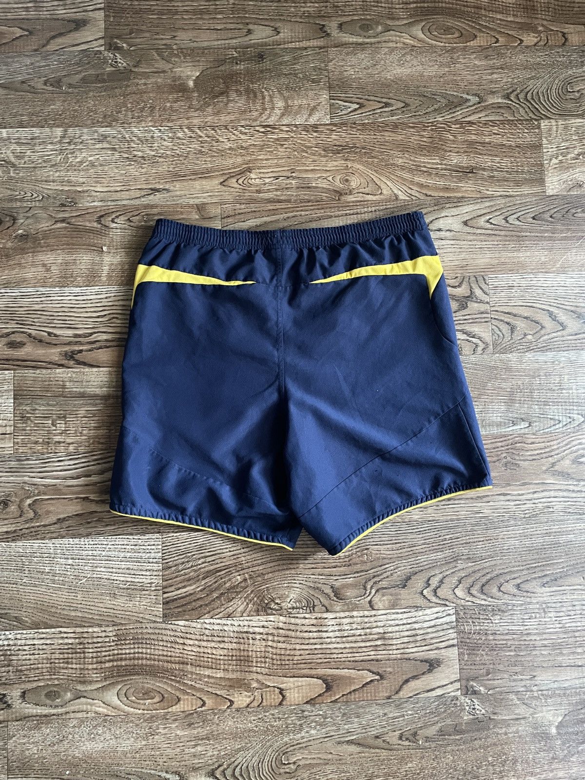 Umbro × Vintage EVERTON FC VINTAGE UMBRO FC FOOTBALL SOCCER SHORTS Size US 33 - 10 Thumbnail