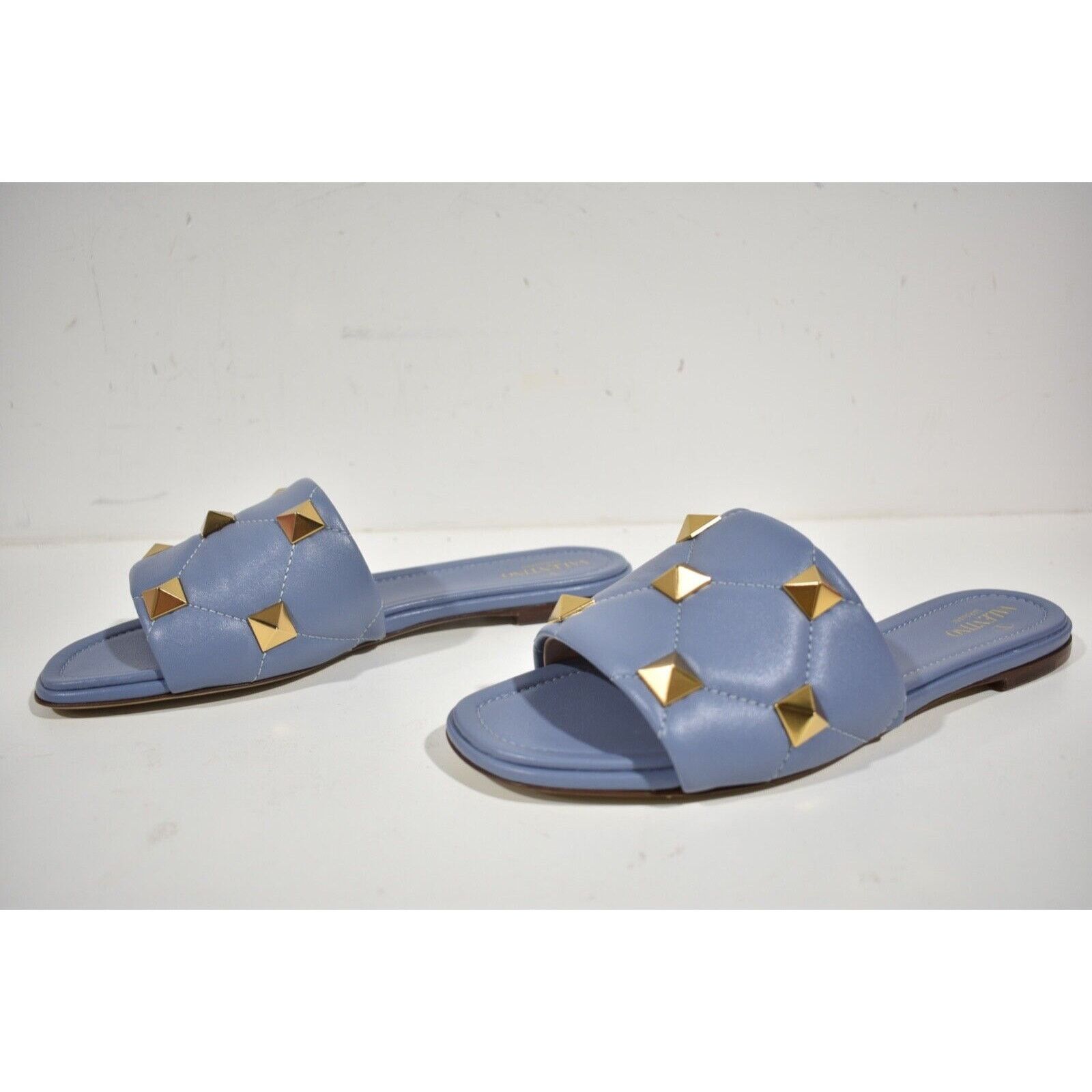 Valentino Valentino Rockstud Roman Stud Blue Leather Gold Quilted Size US 9 / IT 39 - 9 Thumbnail