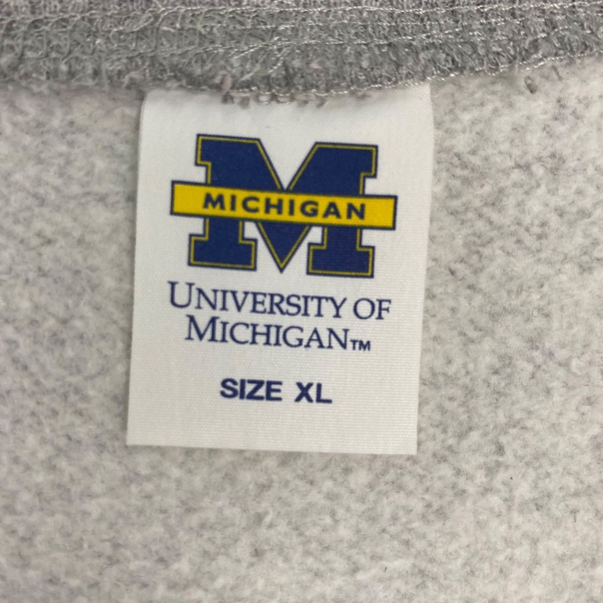 Vintage Vintage Michigan University X GU Sweatshirt Crop Top Gray Size US L / EU 52-54 / 3 - 6 Thumbnail