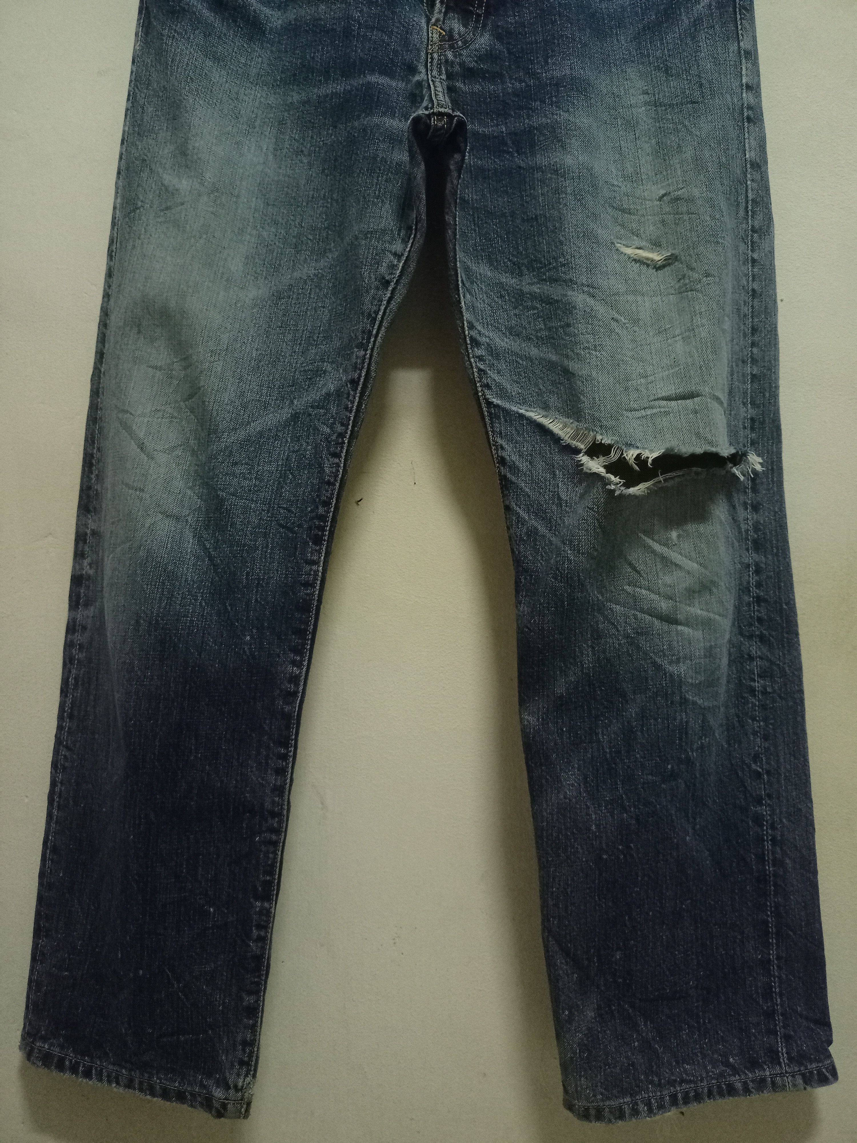 Levi's × Levi's Vintage Clothing Vintage 90s Levis 501 Blue Wash Distressed Baggy Jeans 32x28 Size US 32 / EU 48 - 5 Thumbnail