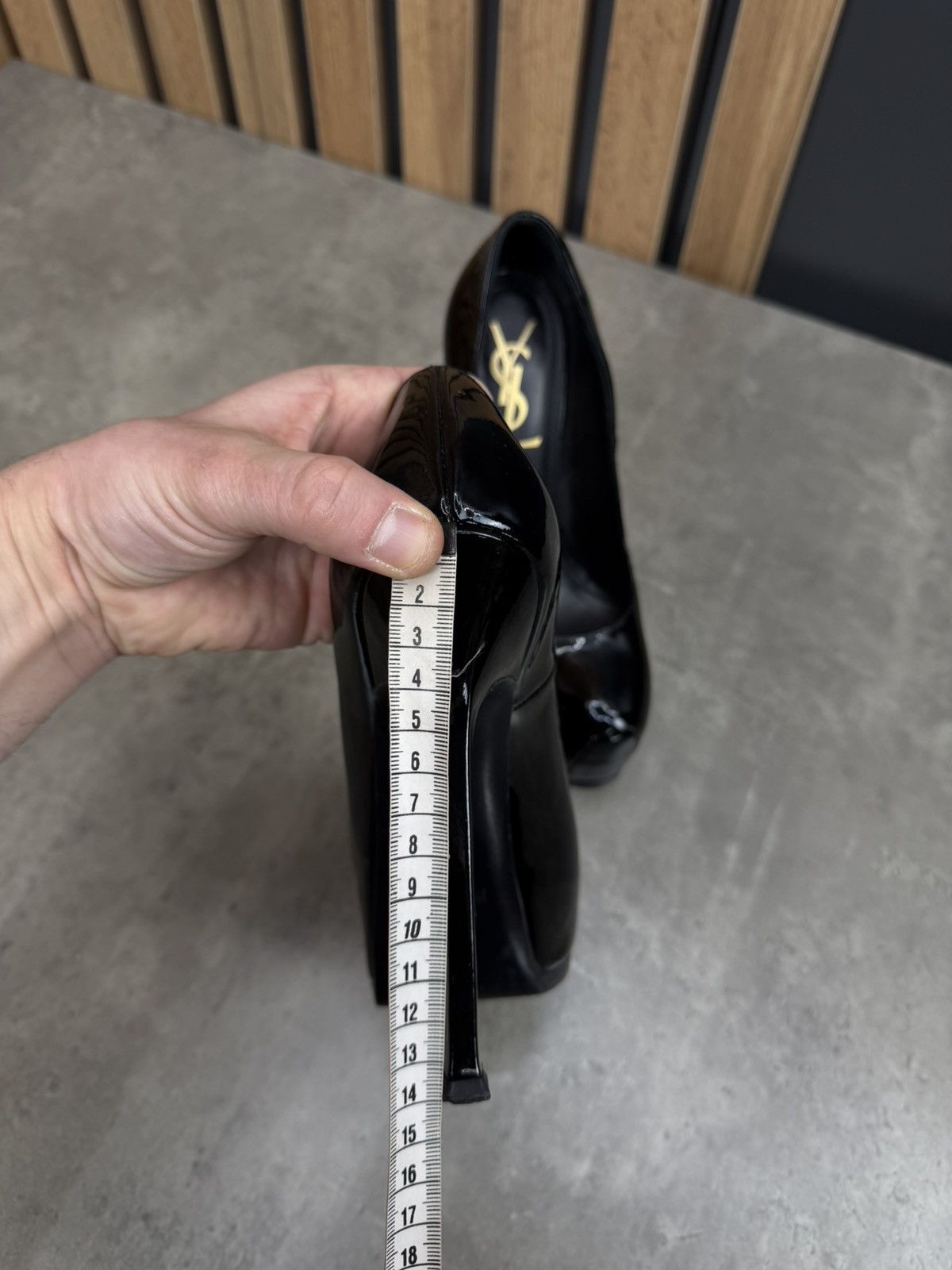 Yves Saint Laurent Yves Saint Laurent Black Patent Platform Heels Size 36 Size US 6 / IT 36 - 14 Thumbnail