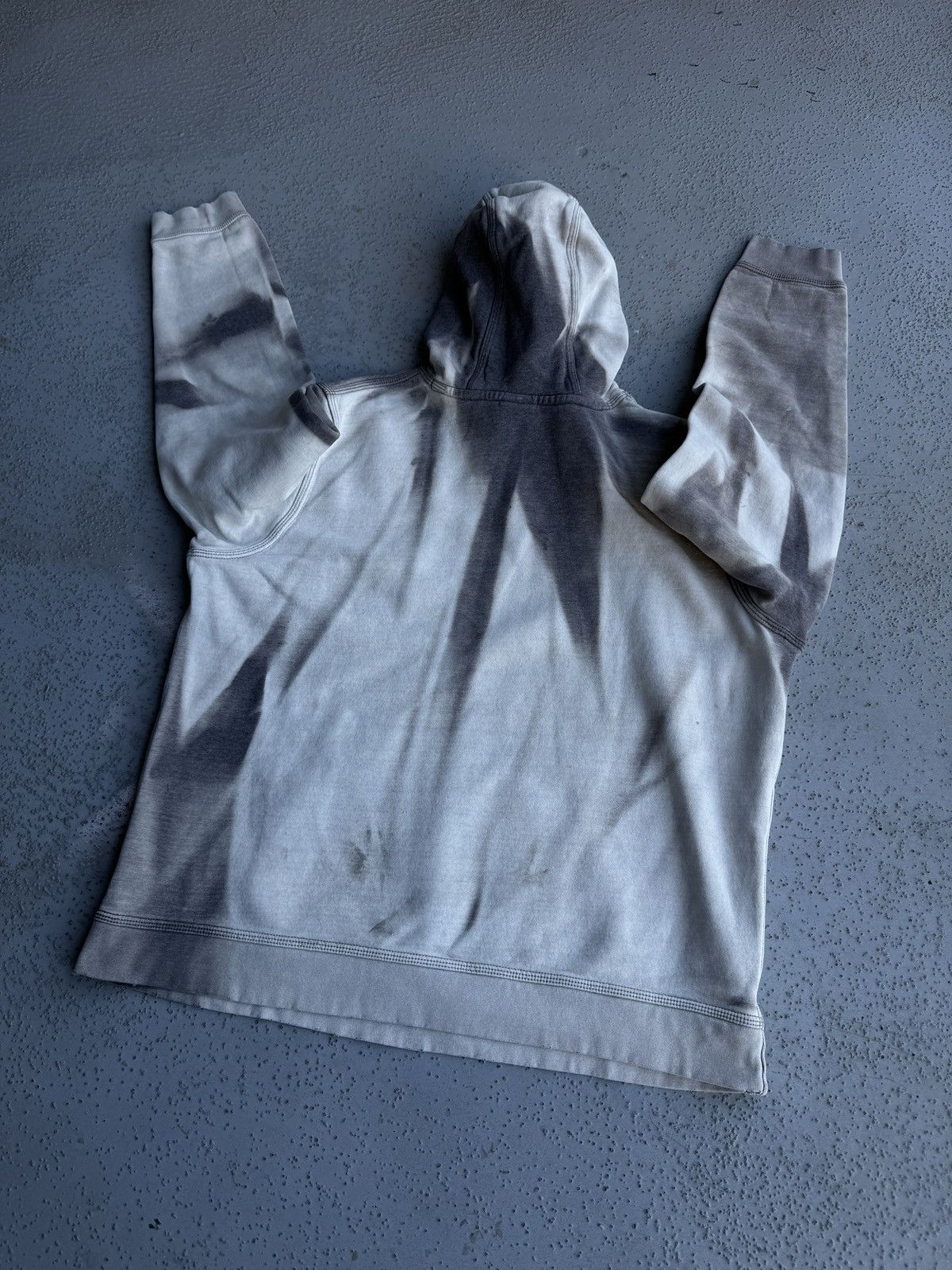 Nike Thrashed Sun Faded Nike Hoodie Distressed Erd grunge y2k tag Size US XL / EU 56 / 4 - 4 Thumbnail
