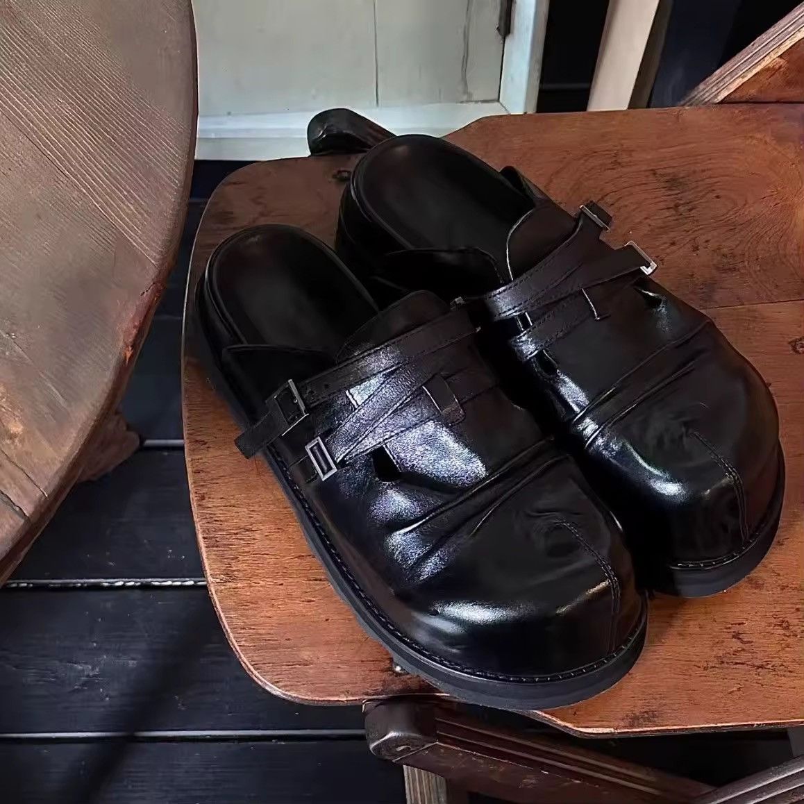 Other Real Leather Designer Outdoor Pleated Genuine Sandals Boots Size US 10 / EU 43 - 3 Thumbnail