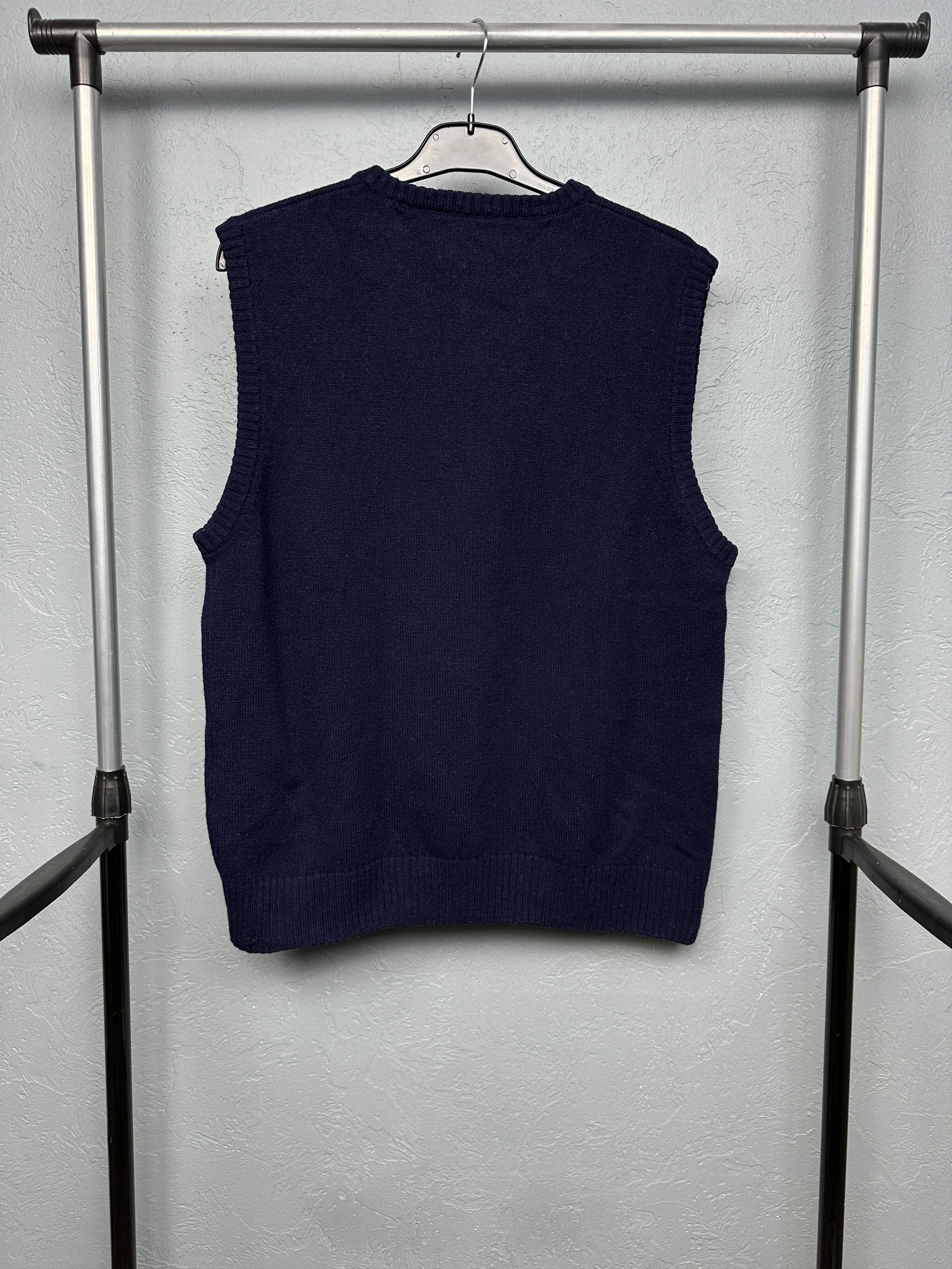 Tommy Hilfiger Tommy Hilfiger Vintage Mens Wool Knit Vest Sweater Jumper Size US XL / EU 56 / 4 - 7 Thumbnail