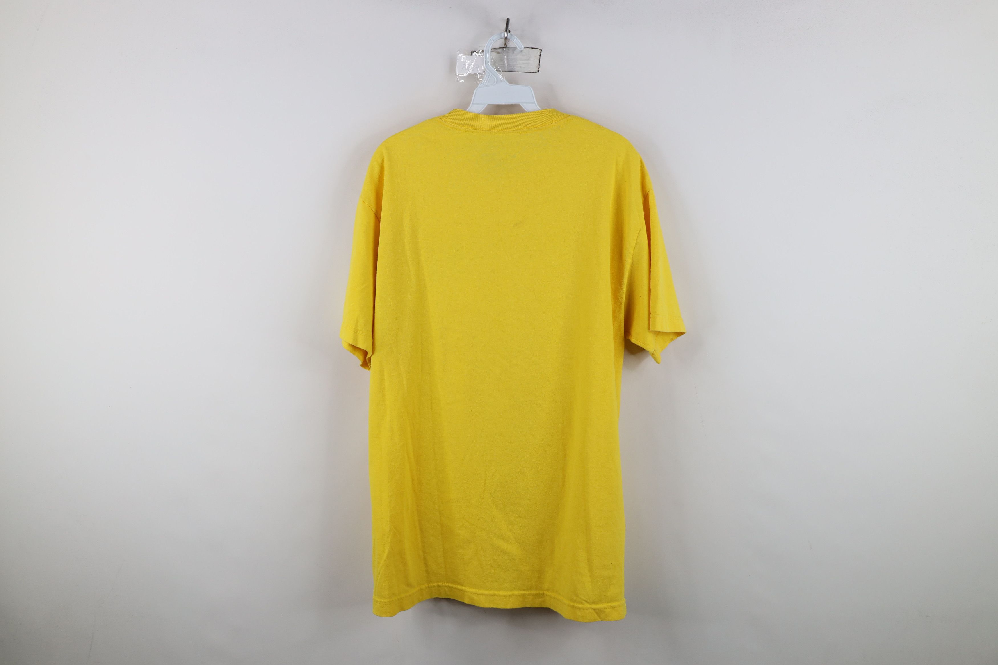 Nike Vintage Nike Scott Center Swoosh Las Vegas T-Shirt Yellow Size US L / EU 52-54 / 3 - 10 Thumbnail