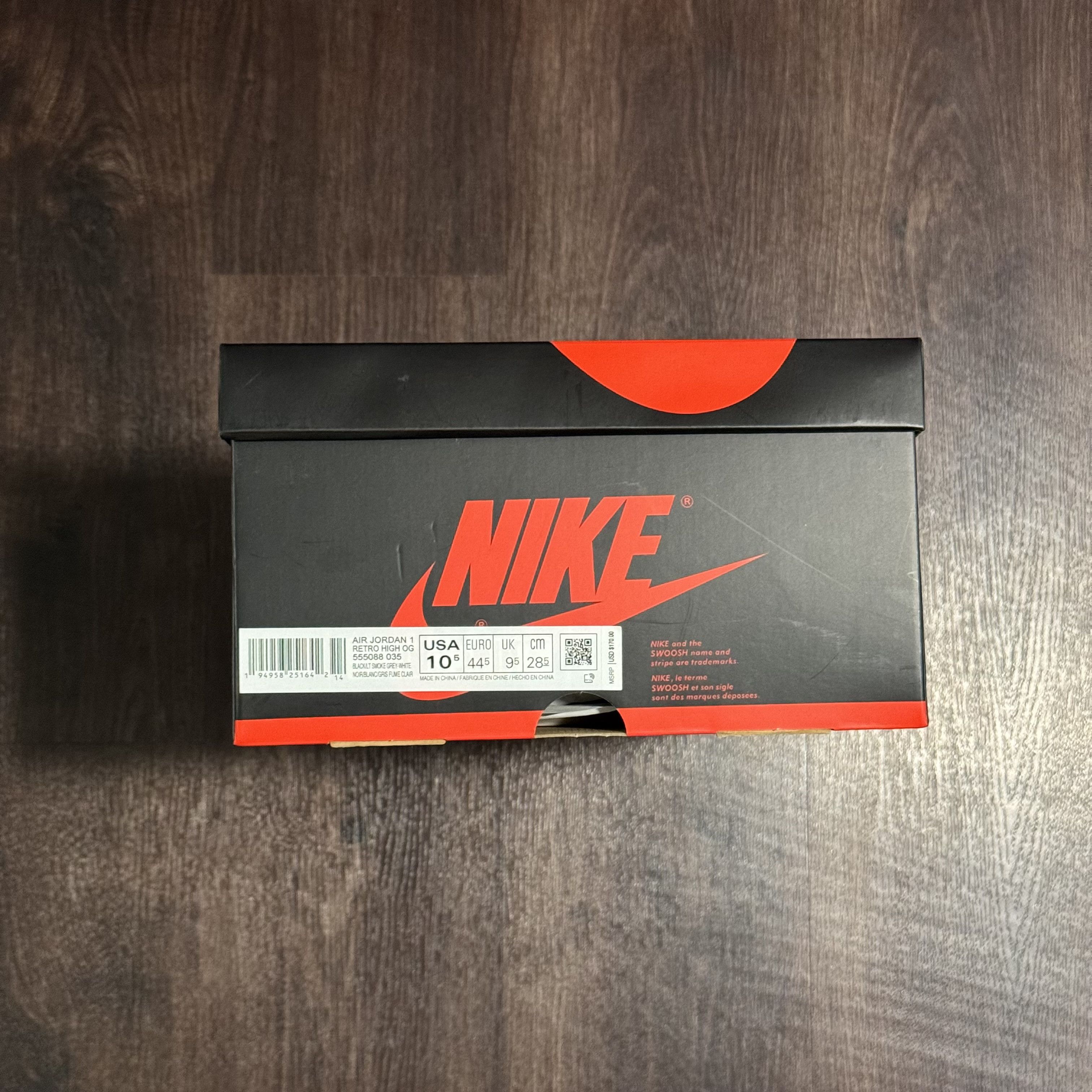 Jordan Brand Air Jordan 1 High Retro OG Size US 10.5 / EU 43-44 - 6 Thumbnail