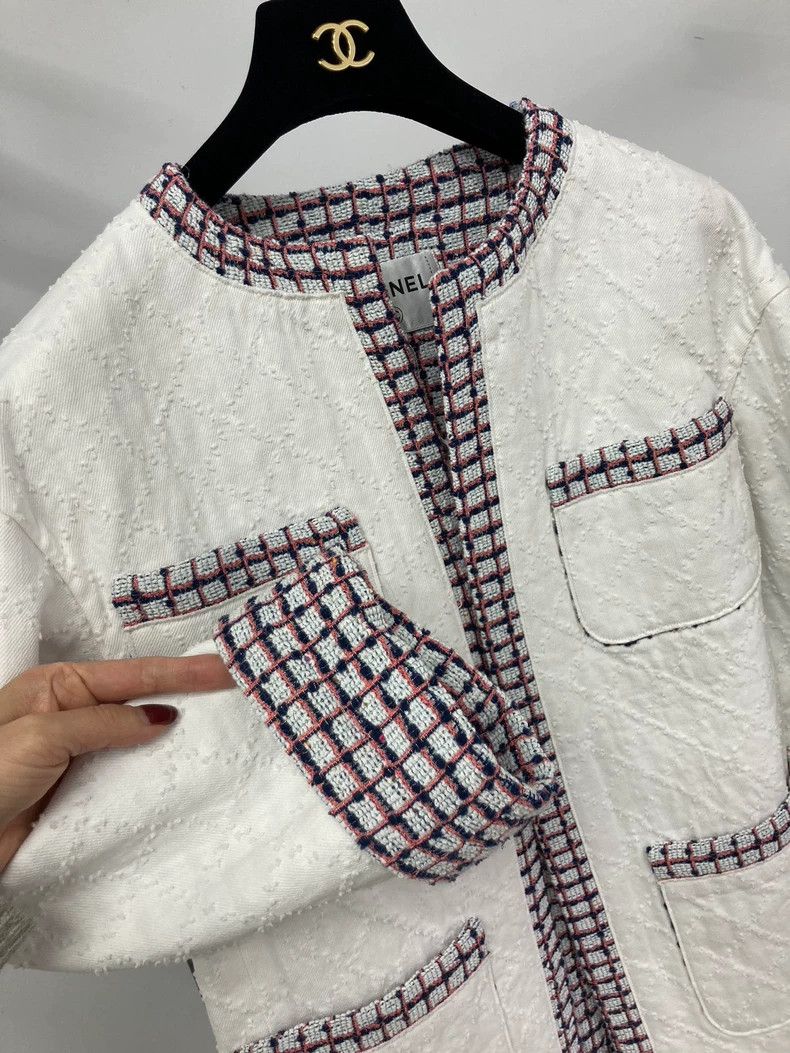 Chanel Chanel 2019 silhouette jacket tweed rolled edge denim jack Size XXS / US 00 / IT 34 - 3 Thumbnail