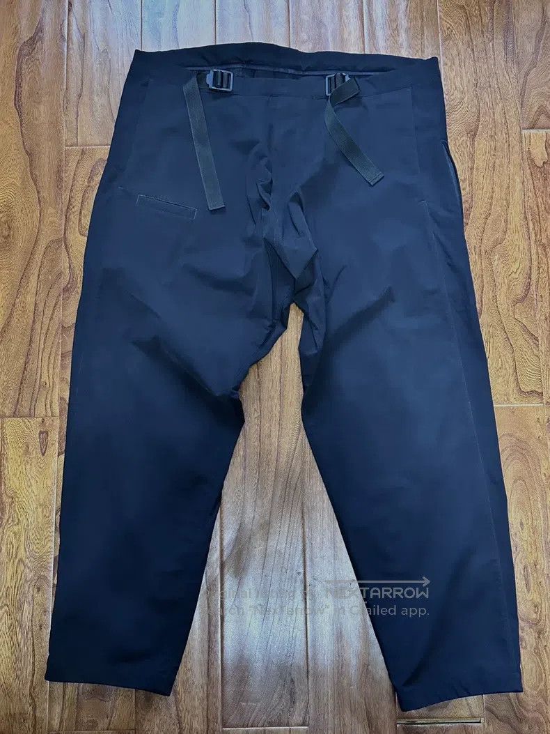 Acronym Acronym size L Black trousers Size US 39 - 2 Thumbnail