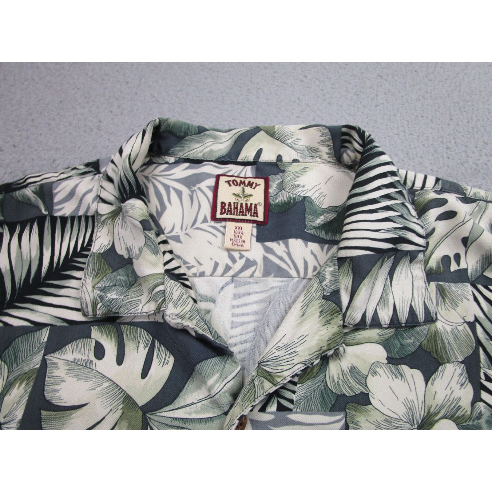Tommy Bahama Tommy Bahama Shirt Mens 2XL Short Sleeve Silk Hawaiian Camp Shirt Multicolor Floral Green Gray Aloha Beachwear Mens 2XL Size US XXL / EU 58 / 5 - 5 Thumbnail