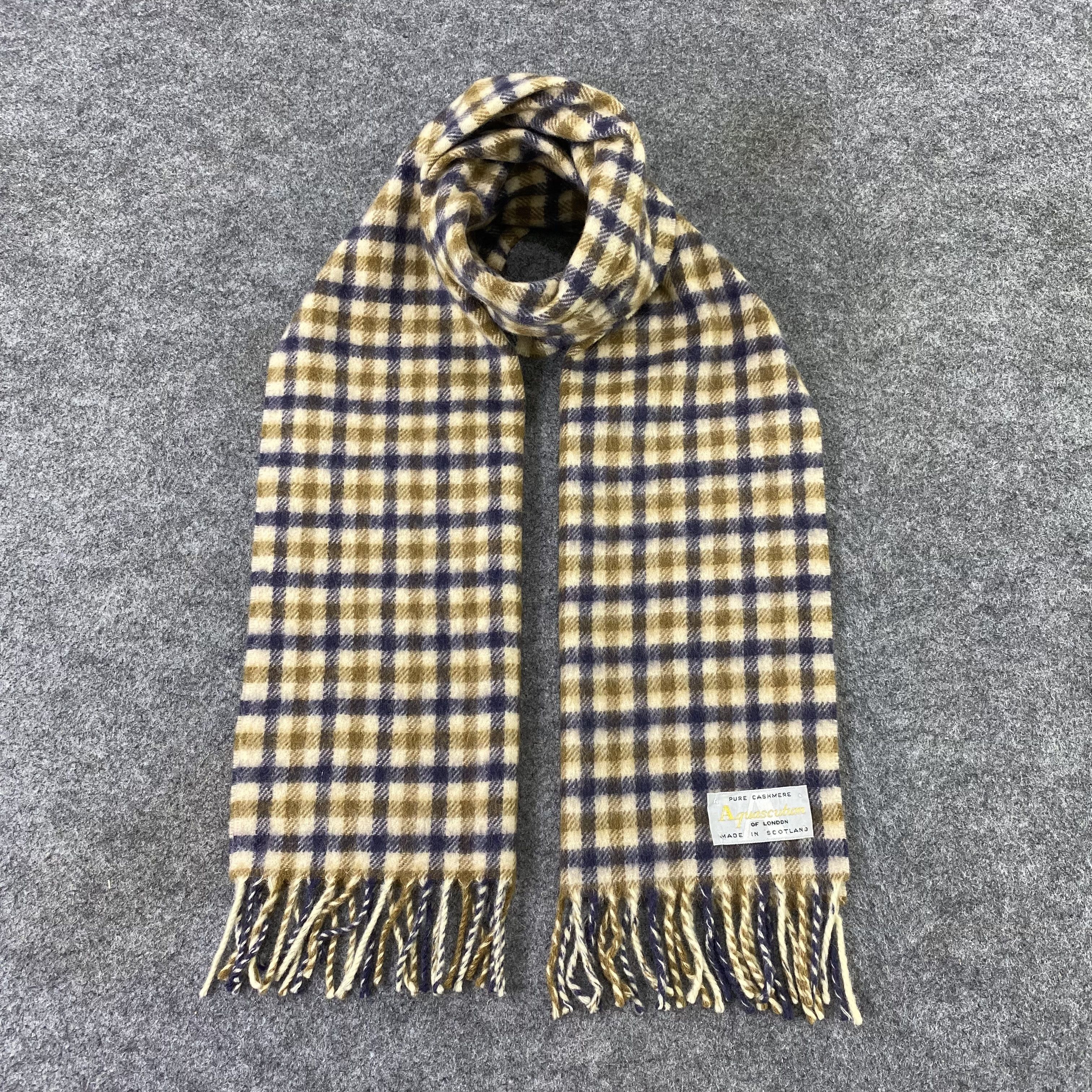 Aquascutum Aquasqutum Muffler / Scarf / Neckwear - T1257 Size ONE SIZE - 1 Thumbnail